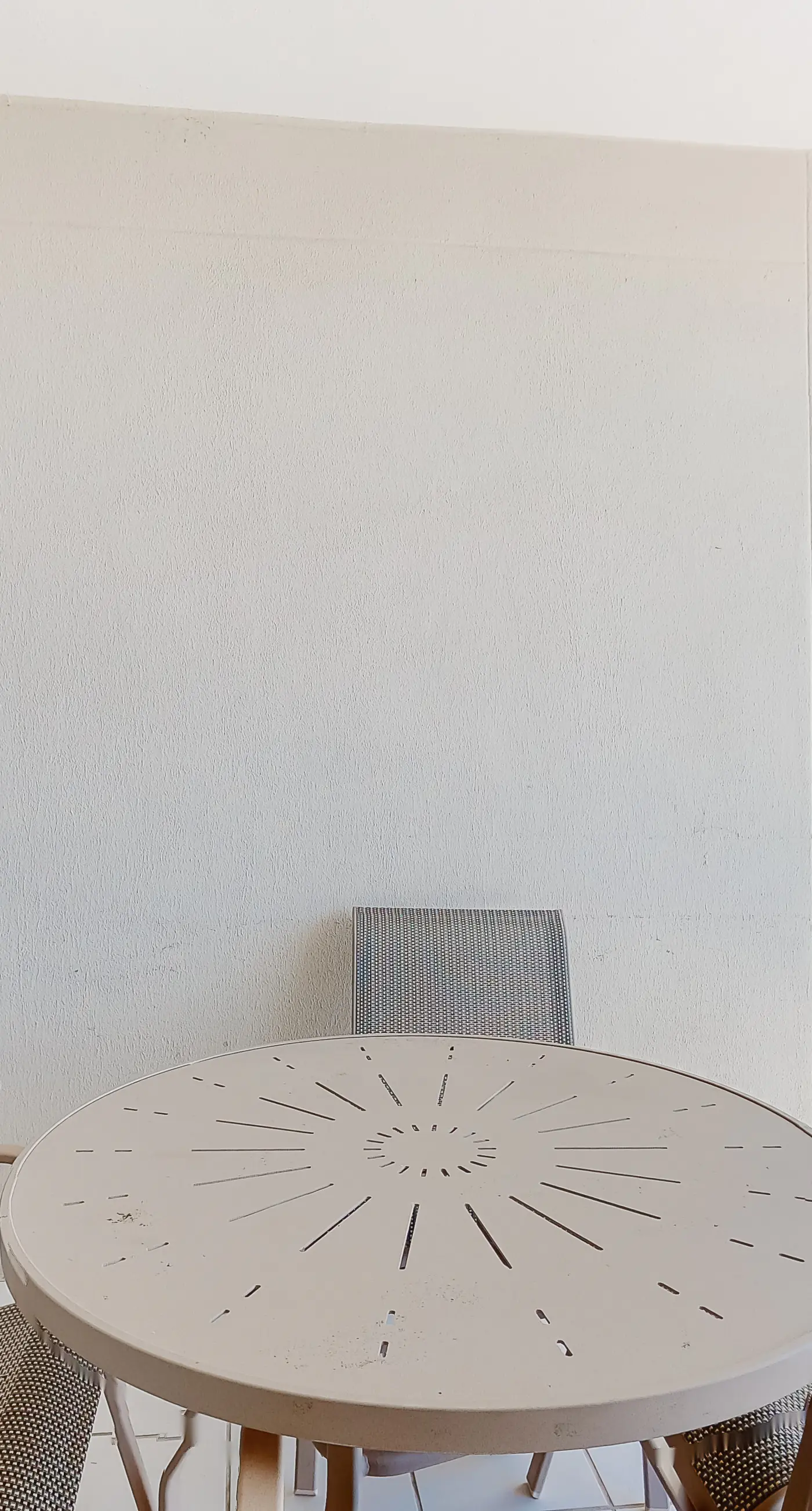 Amazing second-floor condo with Gulf View, fitness center, pools & beach access