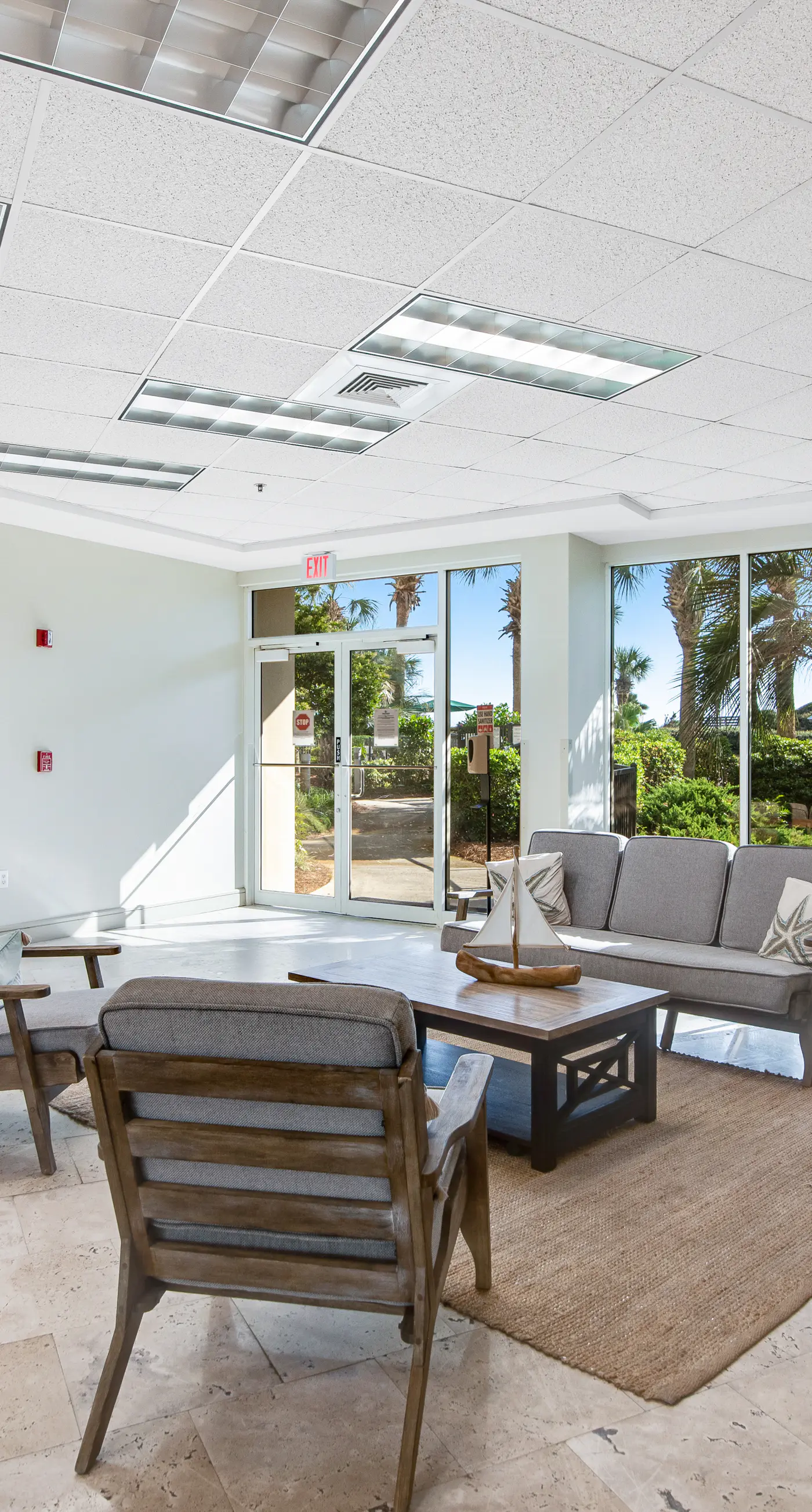 Amazing second-floor condo with Gulf View, fitness center, pools & beach access