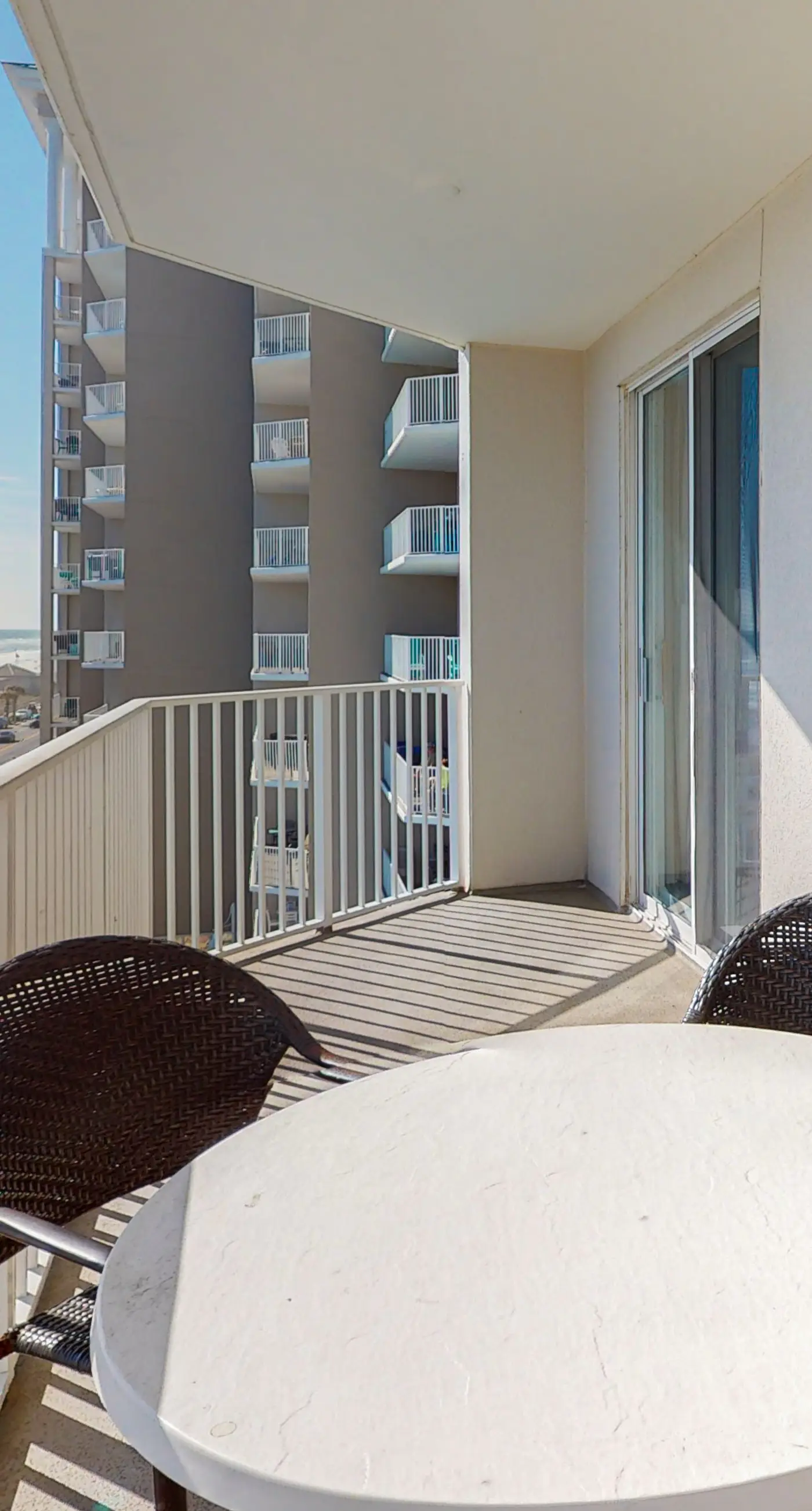 5th Floor Bright gulf view condo, Steps to the beach, Near Everything