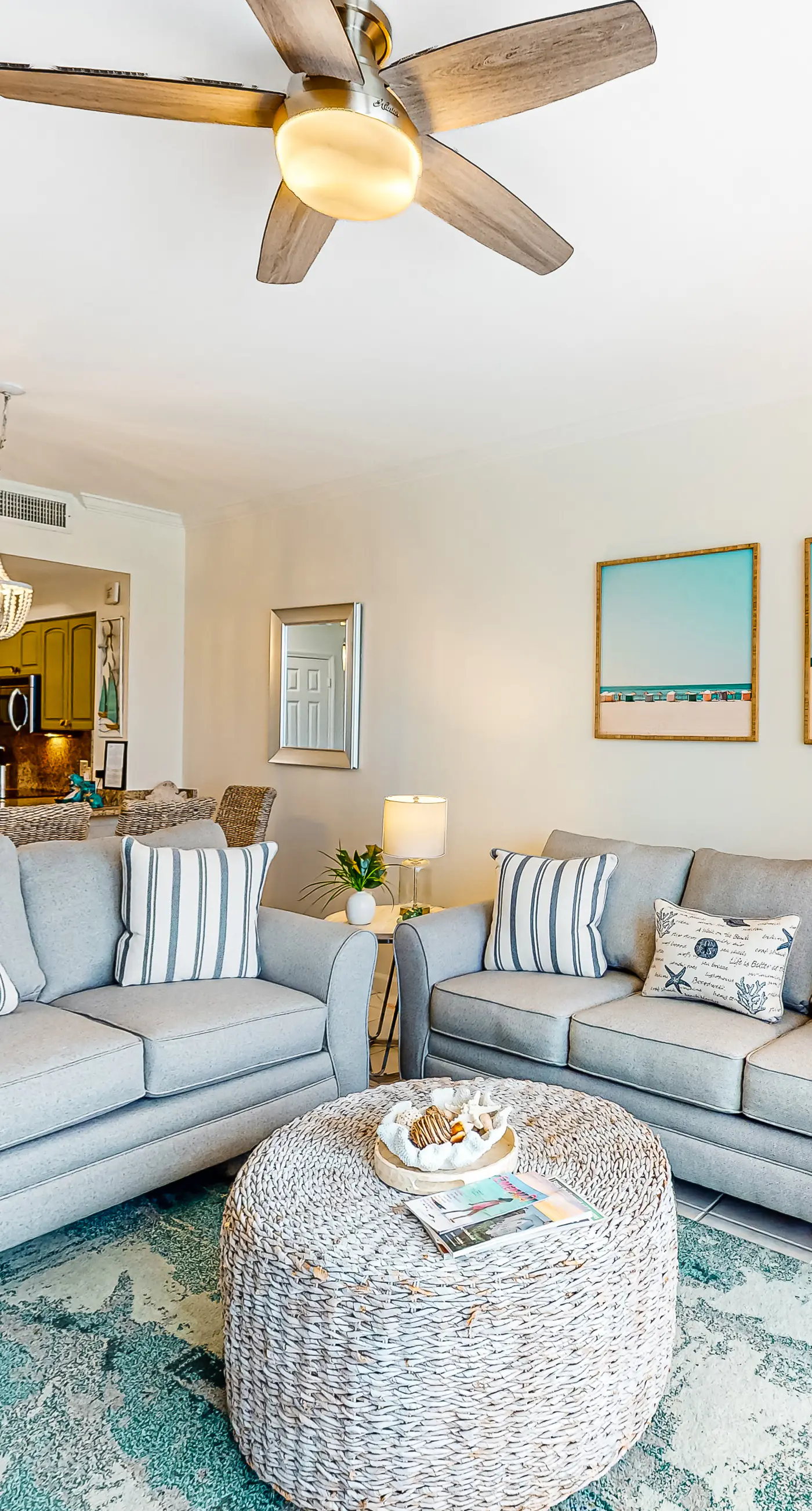 Beachfront condo with shared pool, hot tub, tennis court, & central AC