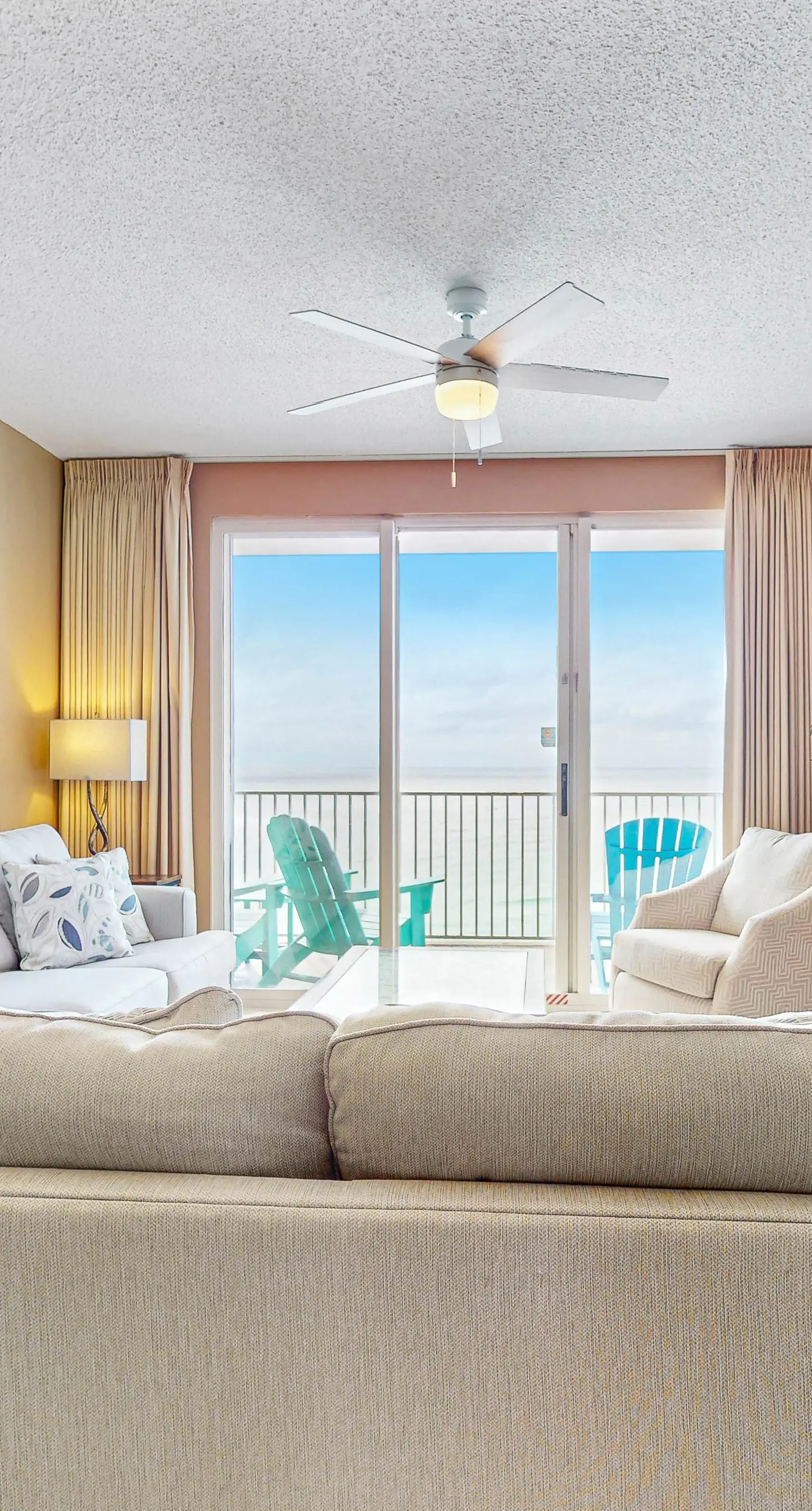 Oceanfront Condo with Views, Easy Beach Access, Shared Pool and Hot Tub, Tennis