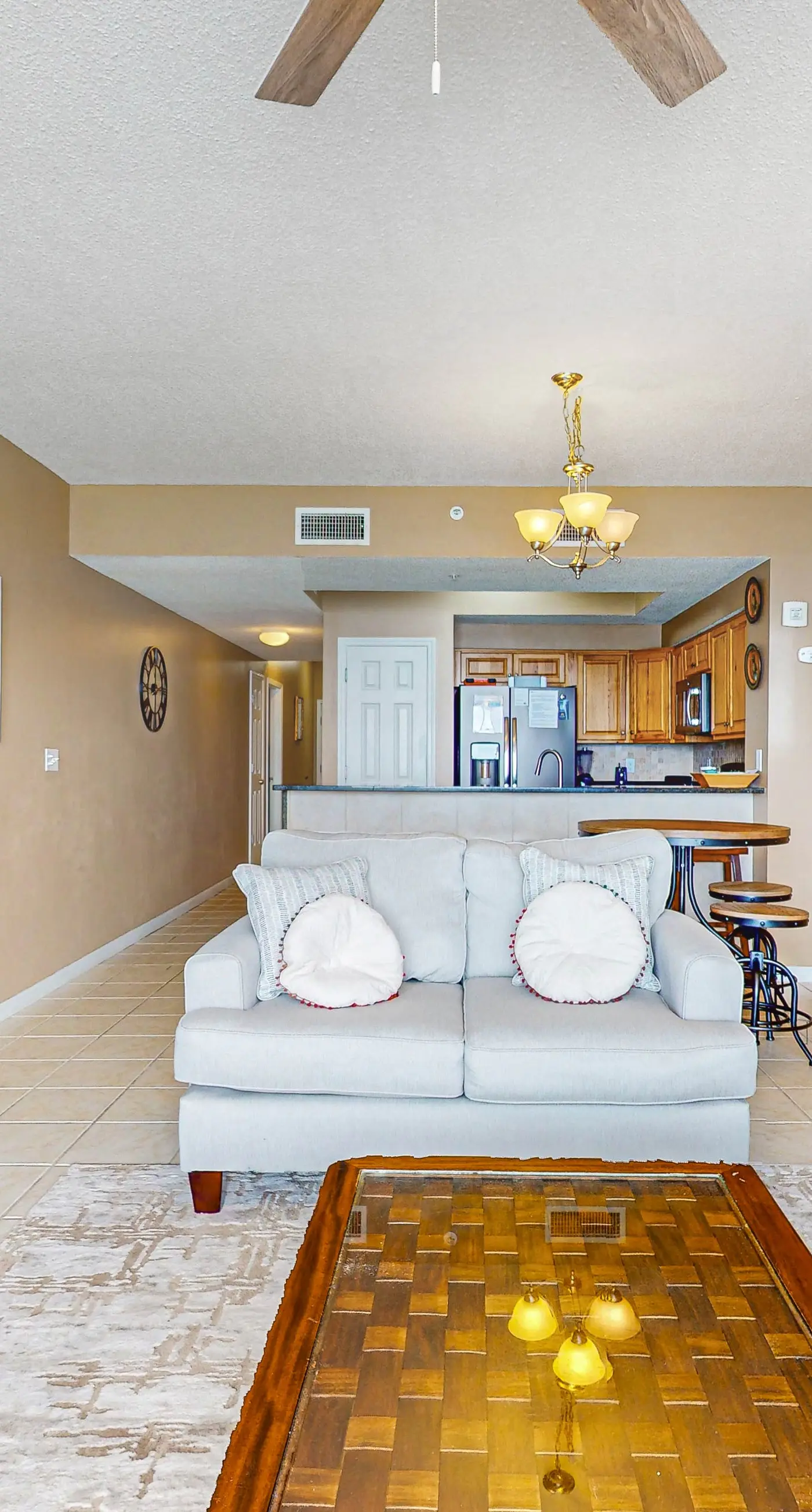 Oceanfront Condo with Views, Easy Beach Access, Shared Pool and Hot Tub, Tennis