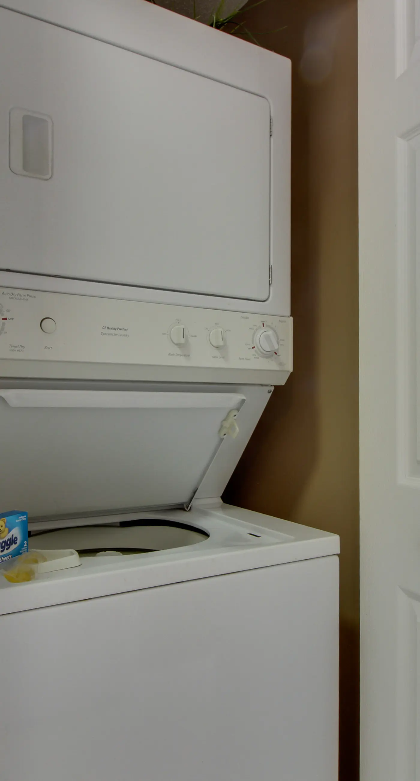 Oceanfront Condo with Views, Easy Beach Access, Shared Pool and Hot Tub, Tennis