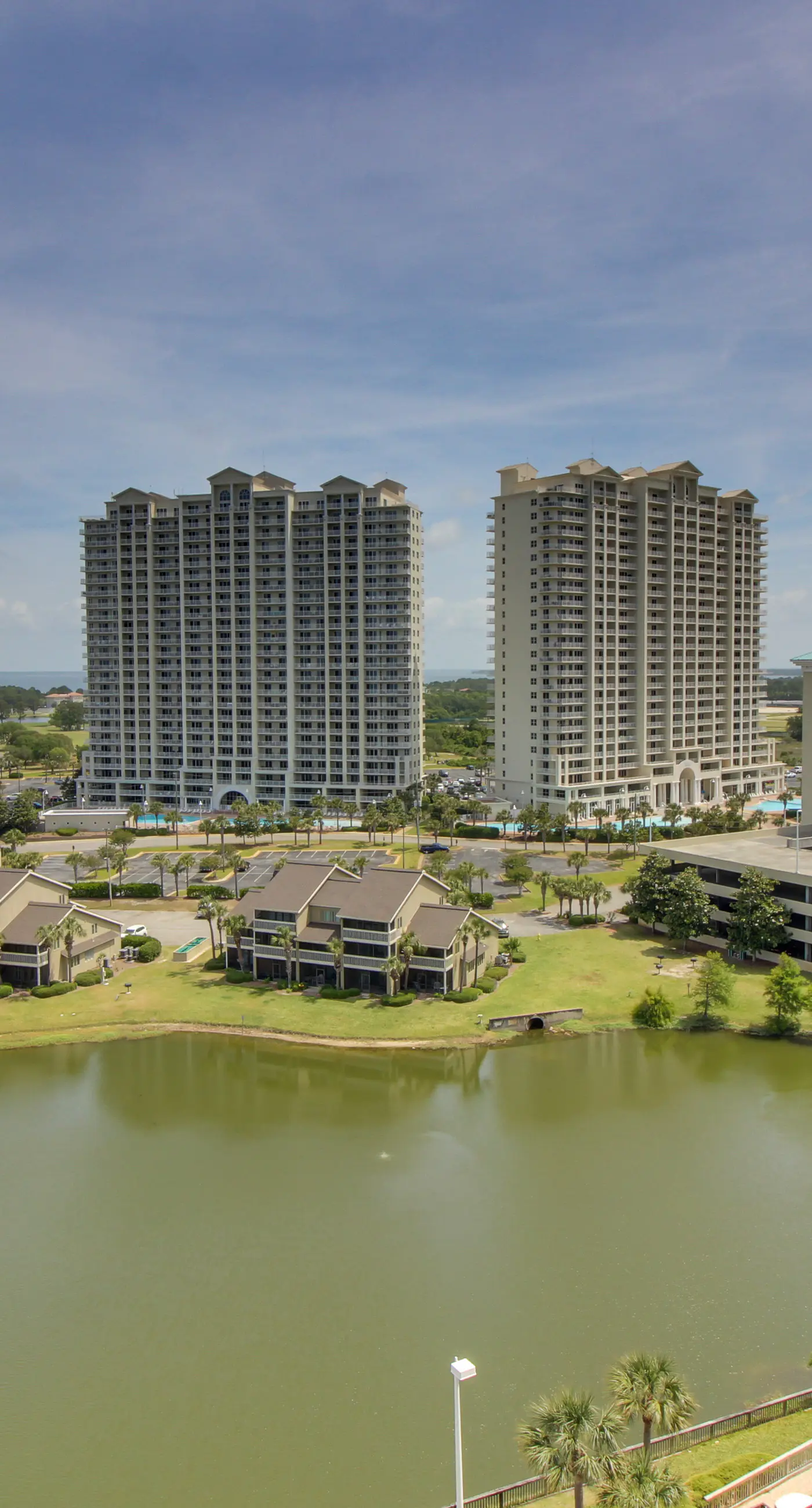 Oceanfront Condo with Views, Easy Beach Access, Shared Pool and Hot Tub, Tennis