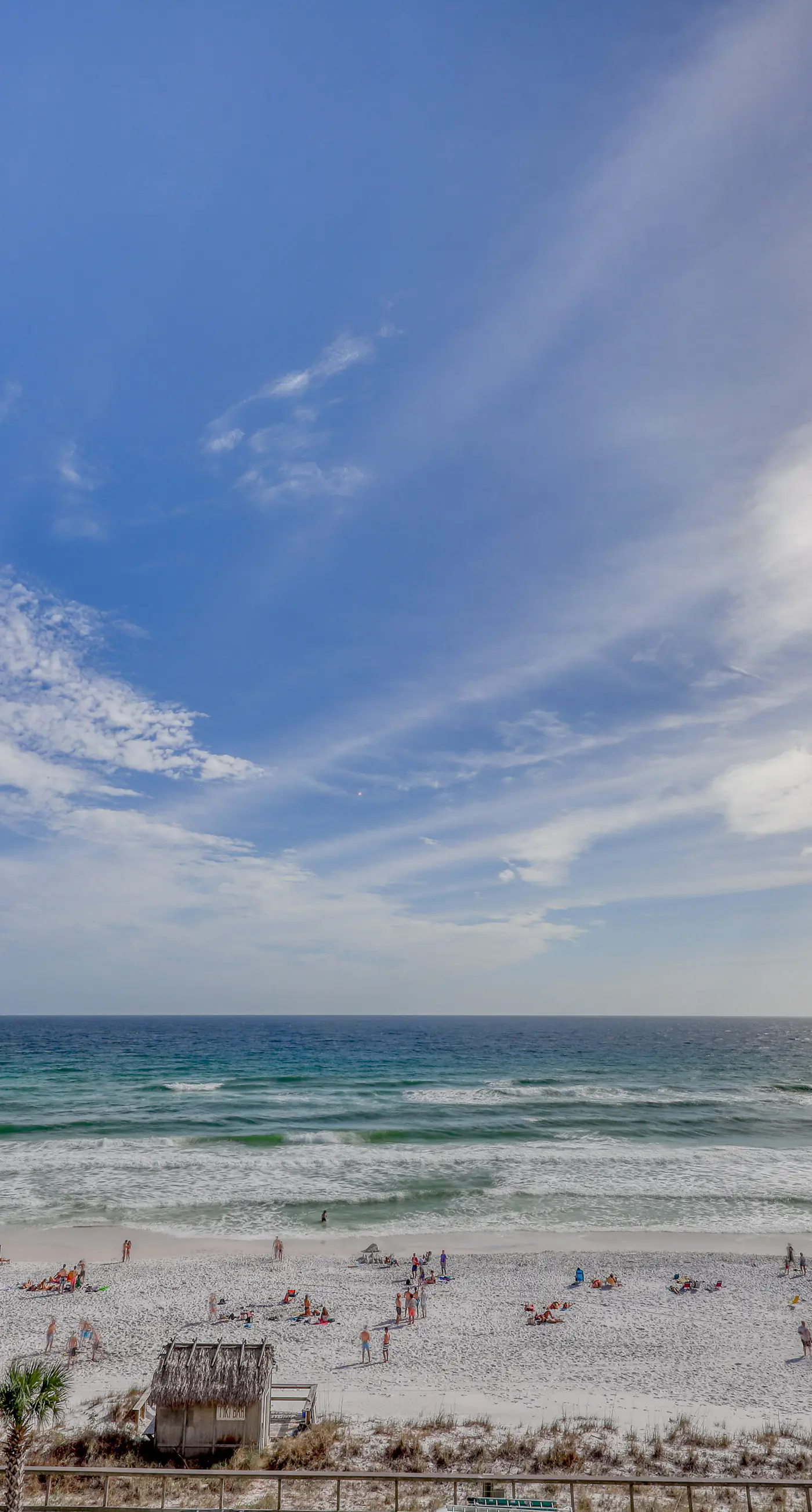 Open, airy condo, Indoor/outdoor pool & hot tub, Close to dining