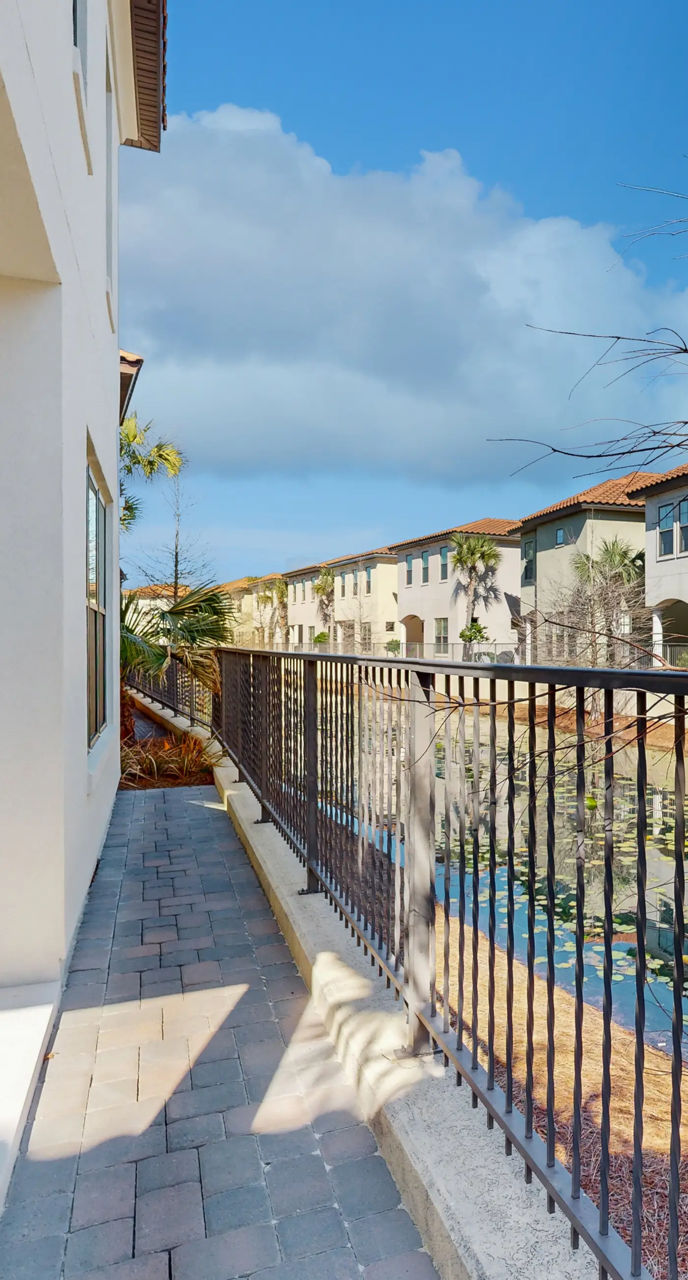 Villa Lago  - Seaside Sanctuary