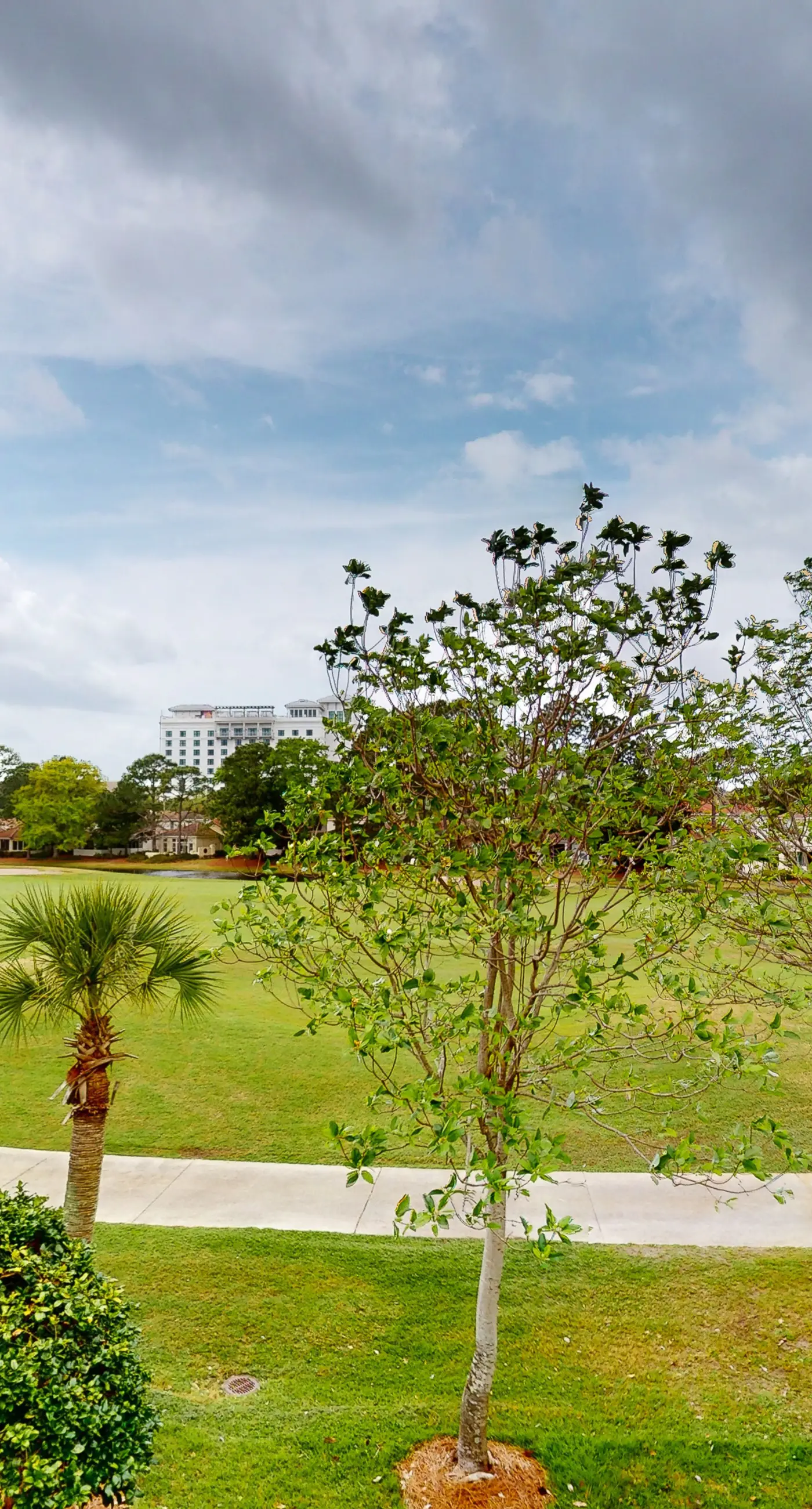Villa Lago - Emerald Isle