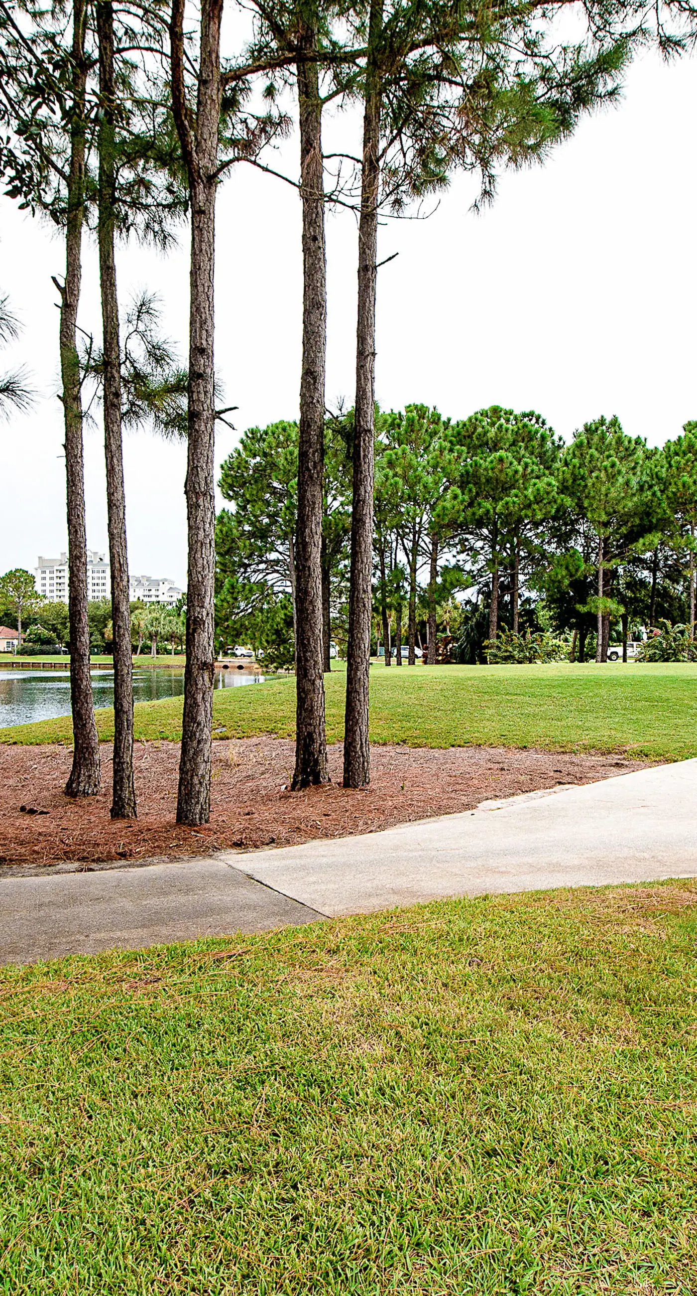 Villa Lago - Emerald Isle