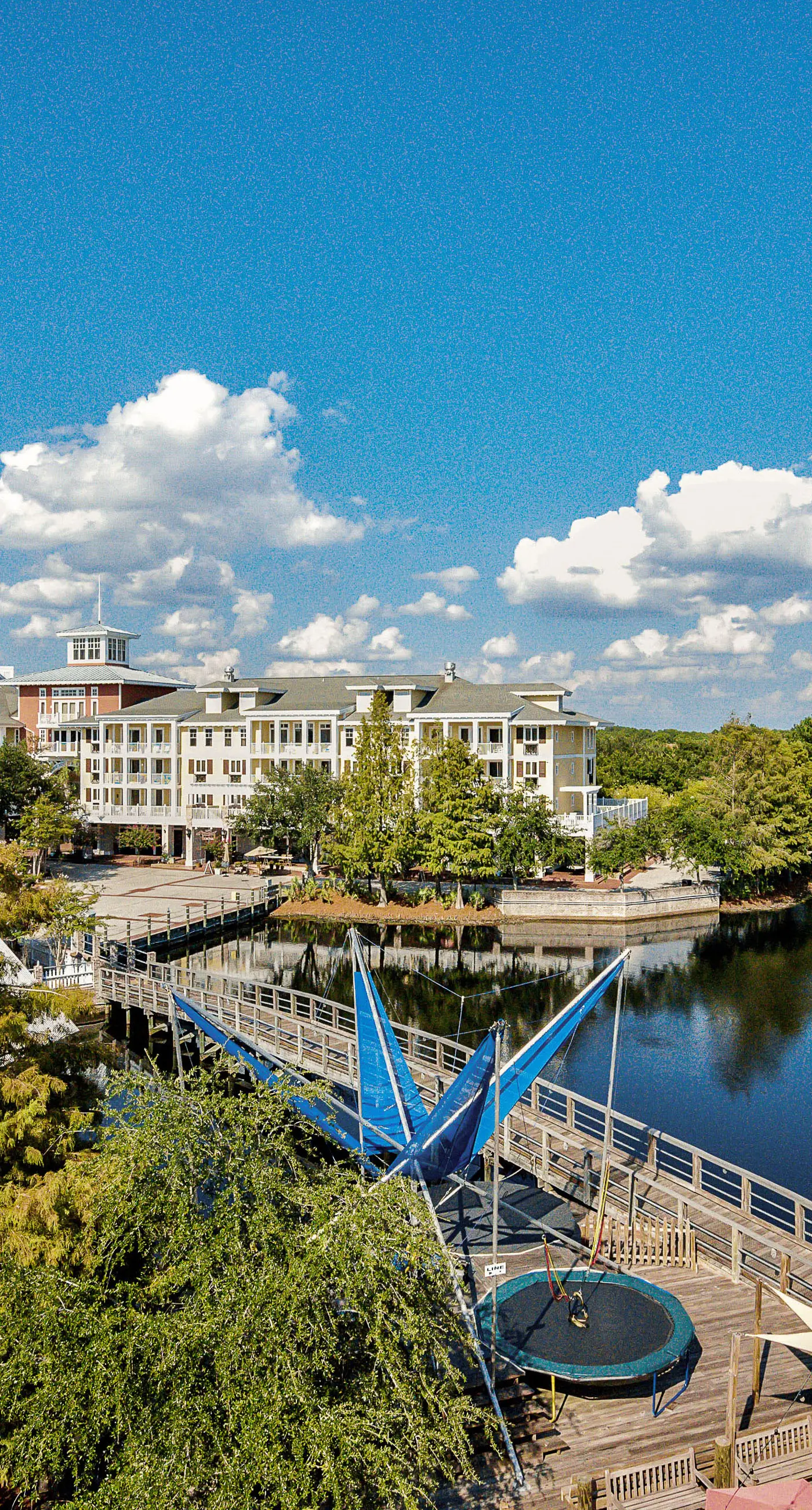 Villa Lago - Emerald Isle