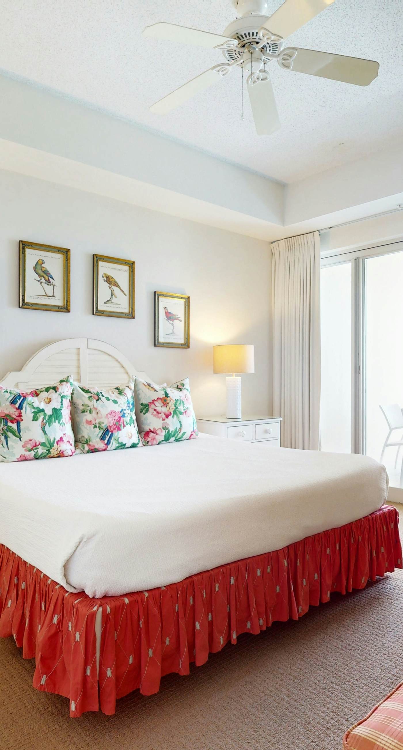 4th Floor Condo with Gulf View Fitness Center, Pools, Beach Access