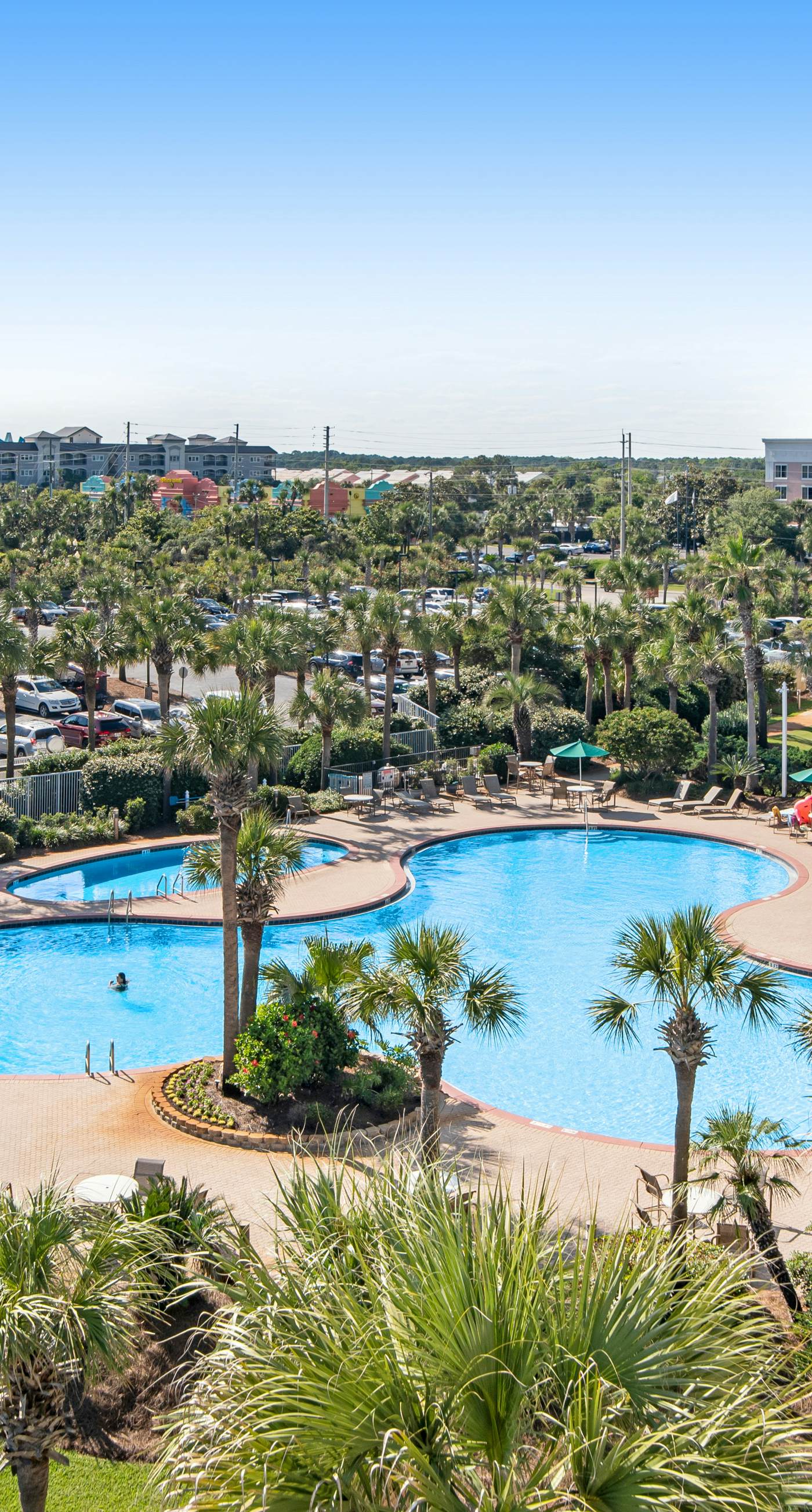 4th Floor Condo with Gulf View Fitness Center, Pools, Beach Access