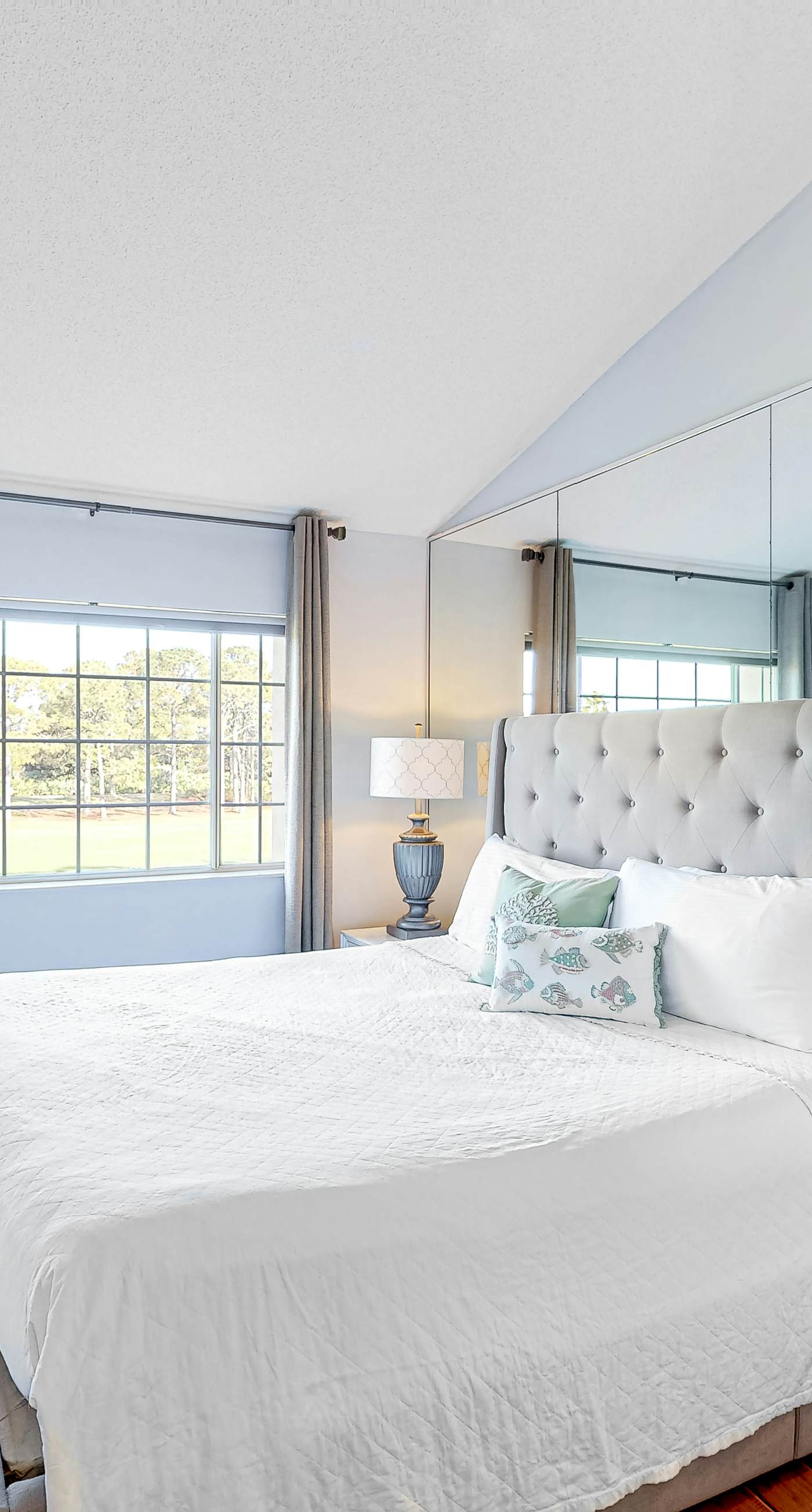 Tivoli by the Sea #5235