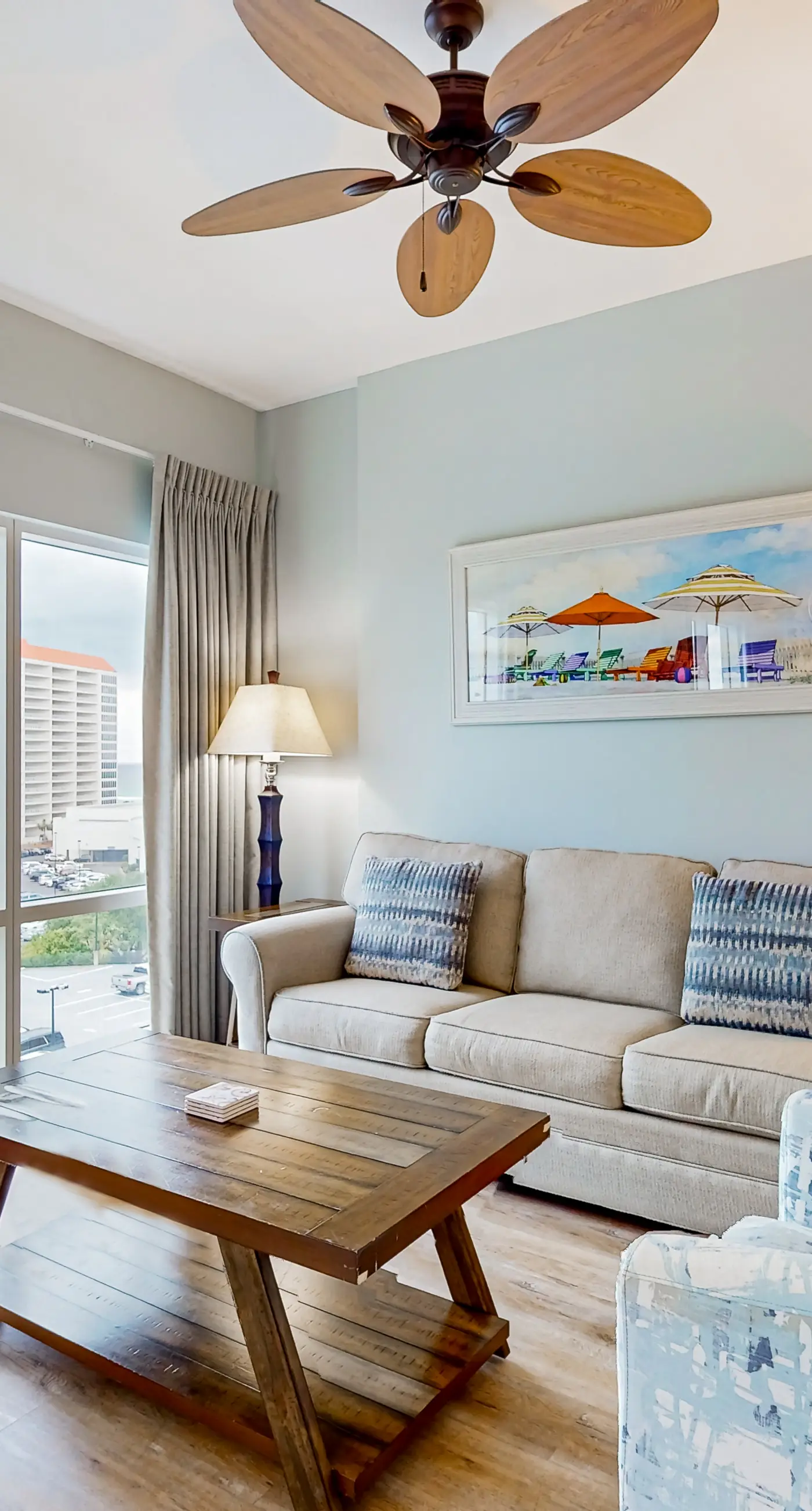 Luxe Luau condo w/on-site pool, golf & marina - steps to beach