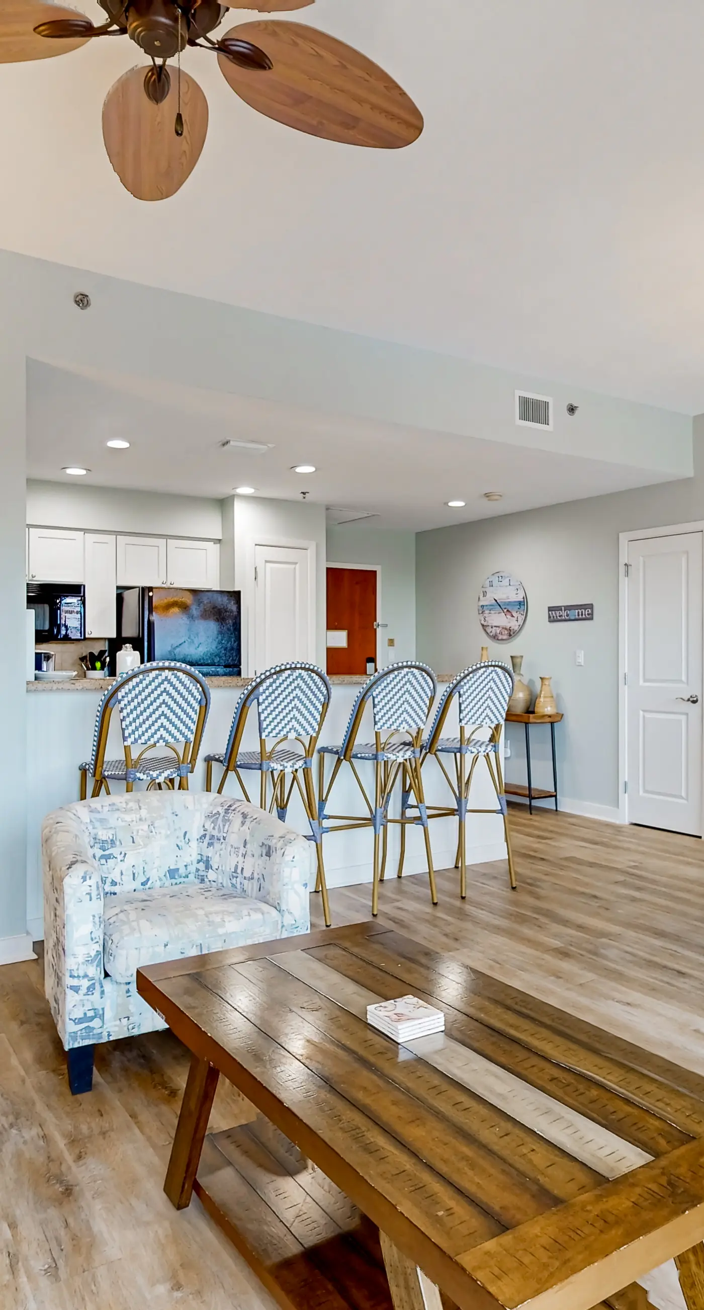 Luxe Luau condo w/on-site pool, golf & marina - steps to beach