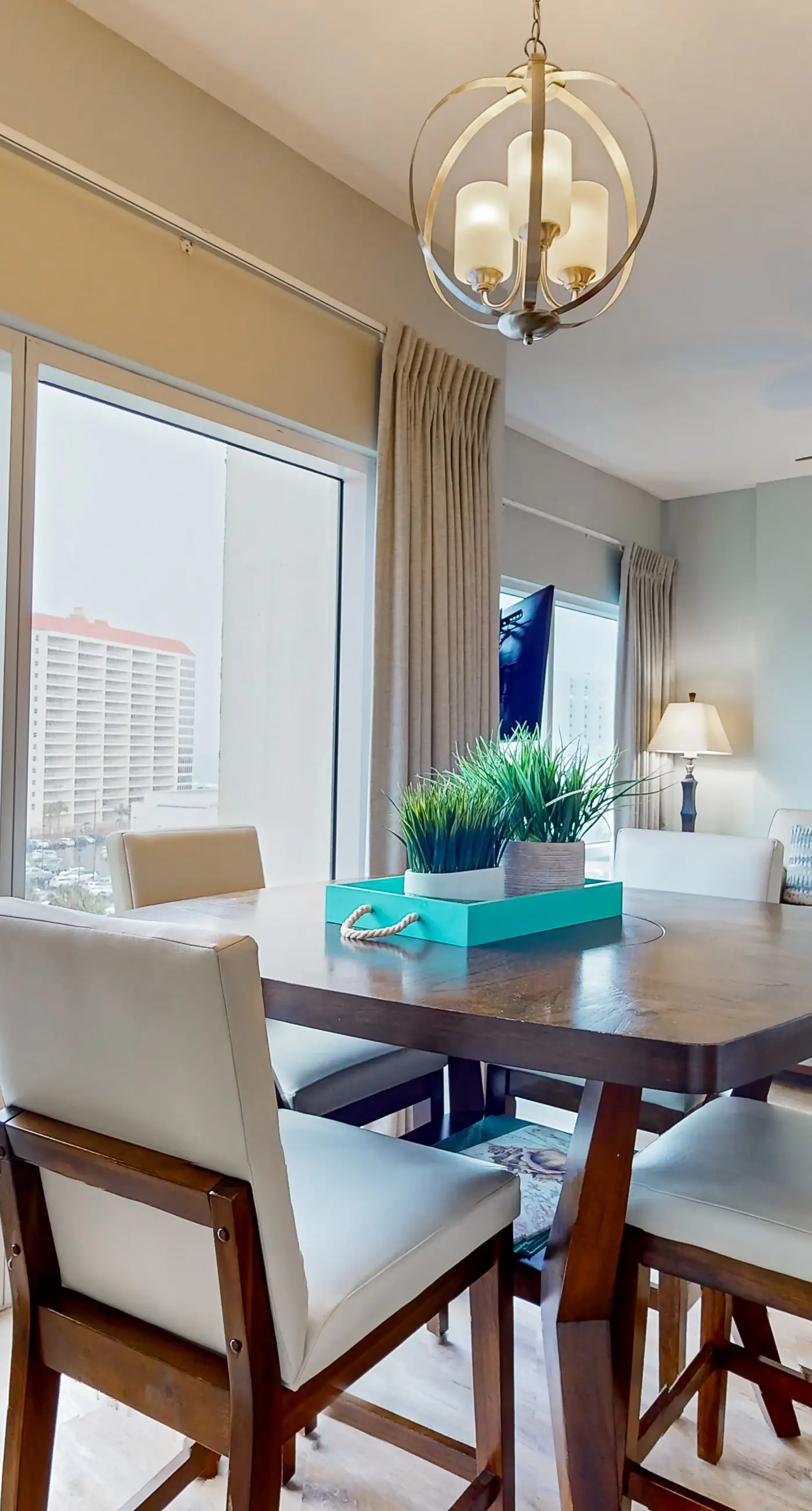 Luxe Luau condo w/on-site pool, golf & marina - steps to beach