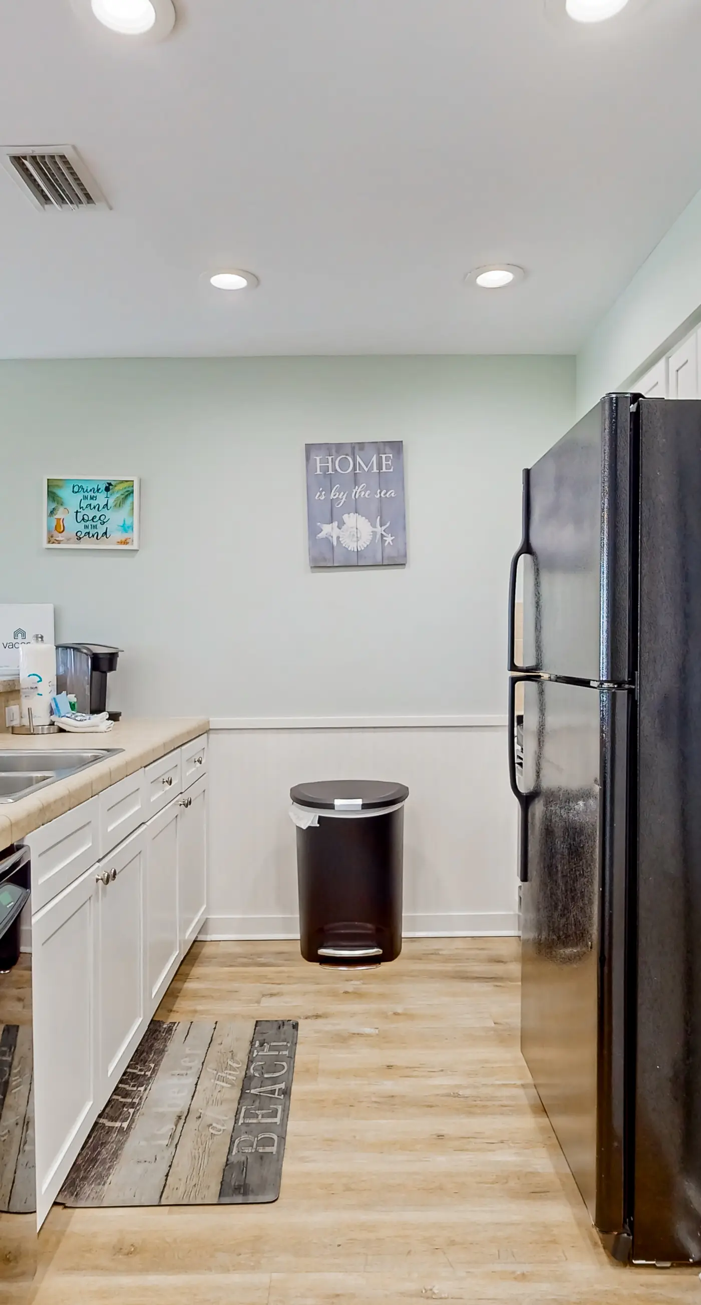 Luxe Luau condo w/on-site pool, golf & marina - steps to beach