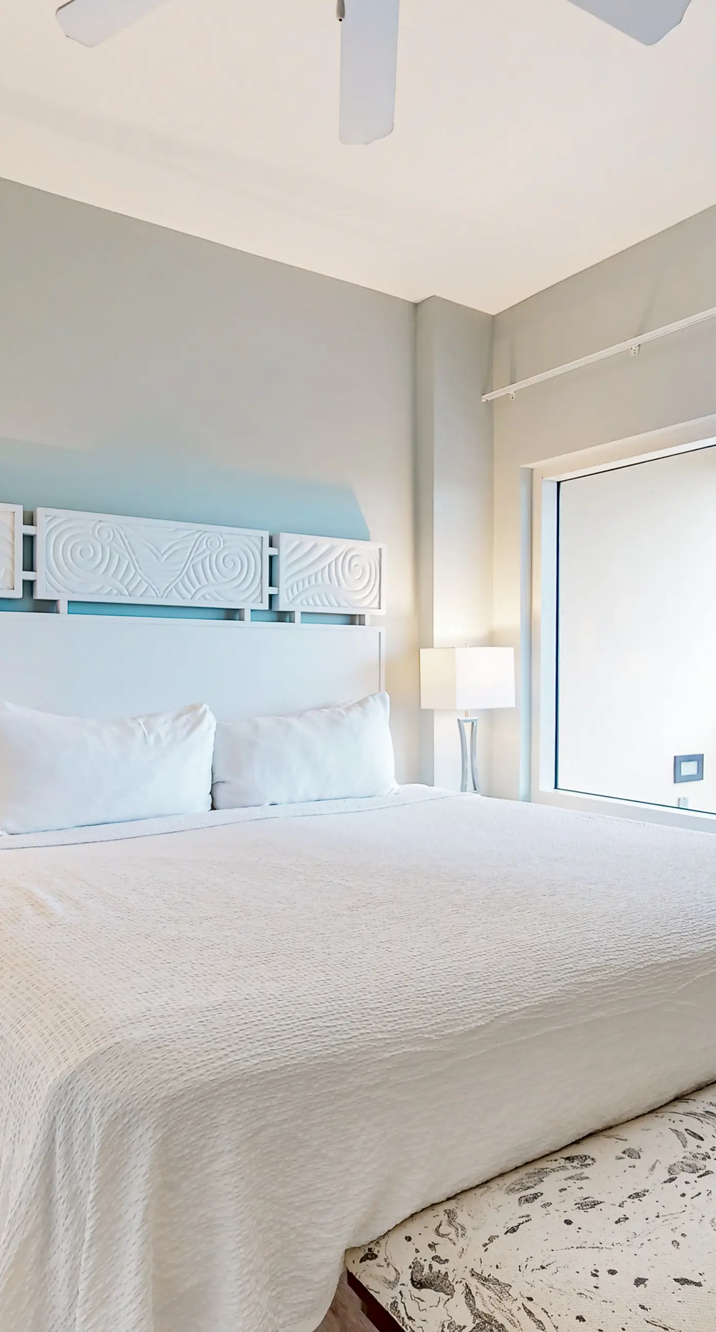 Luxe Luau condo w/on-site pool, golf & marina - steps to beach