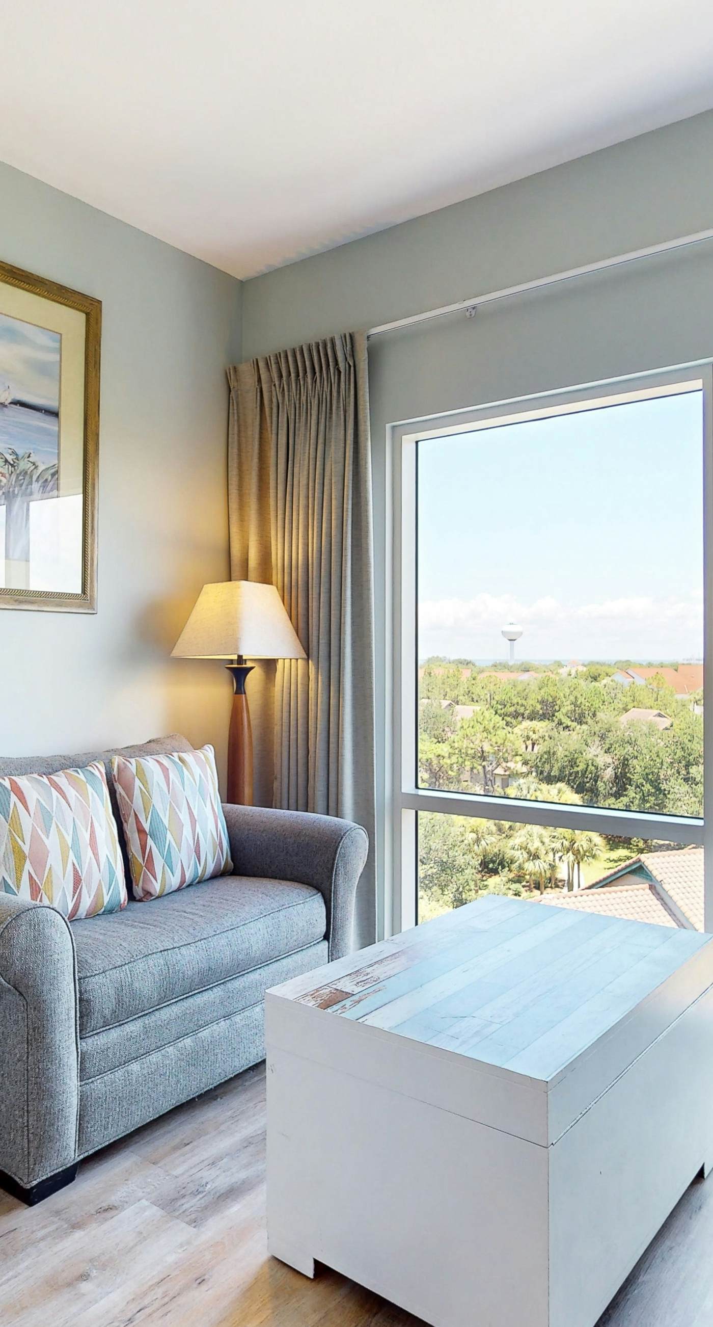 Chic Luau suite by the beach w/ epic amenities - pool, golf & marina