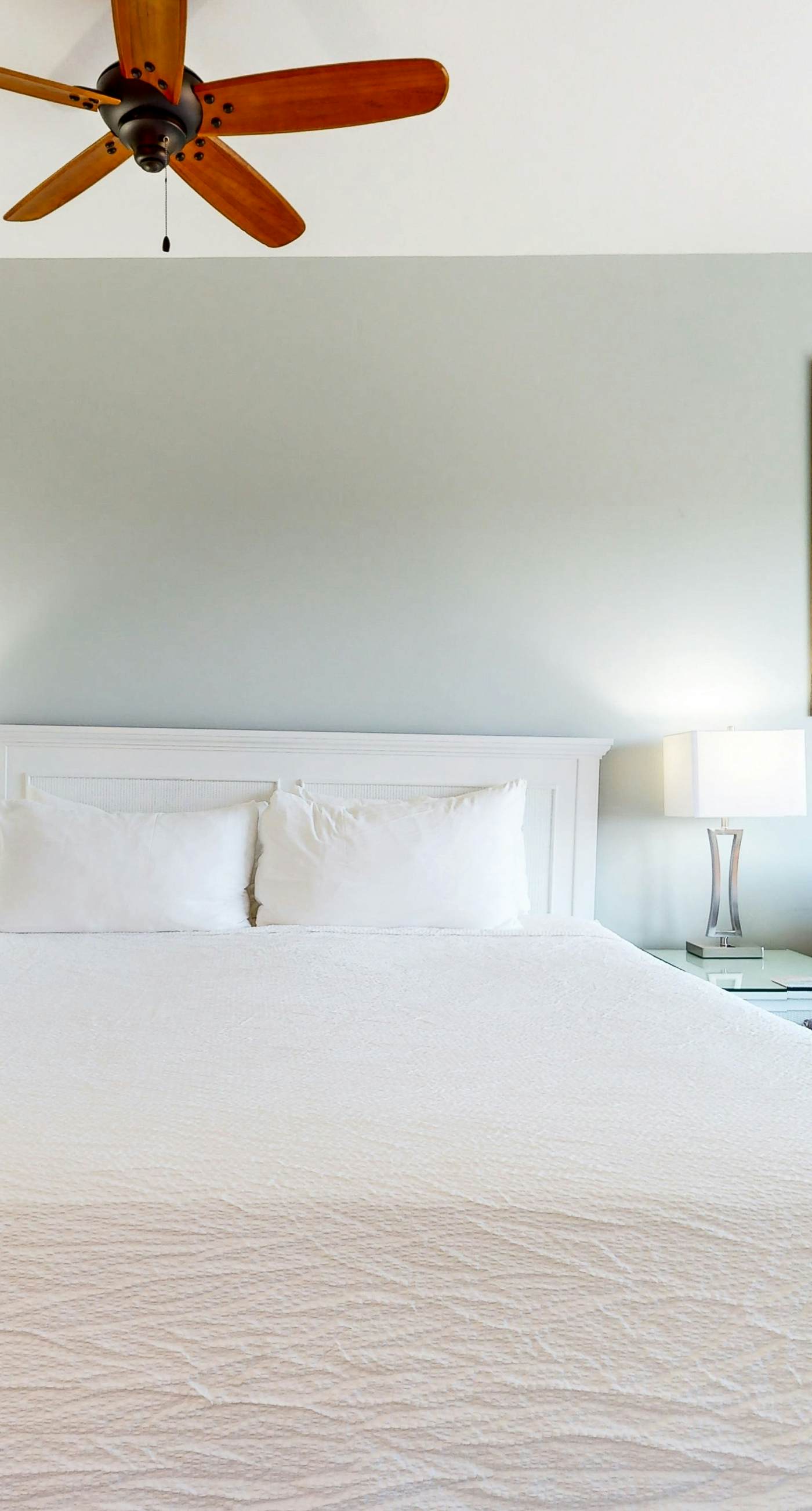 Chic Luau suite by the beach w/ epic amenities - pool, golf & marina