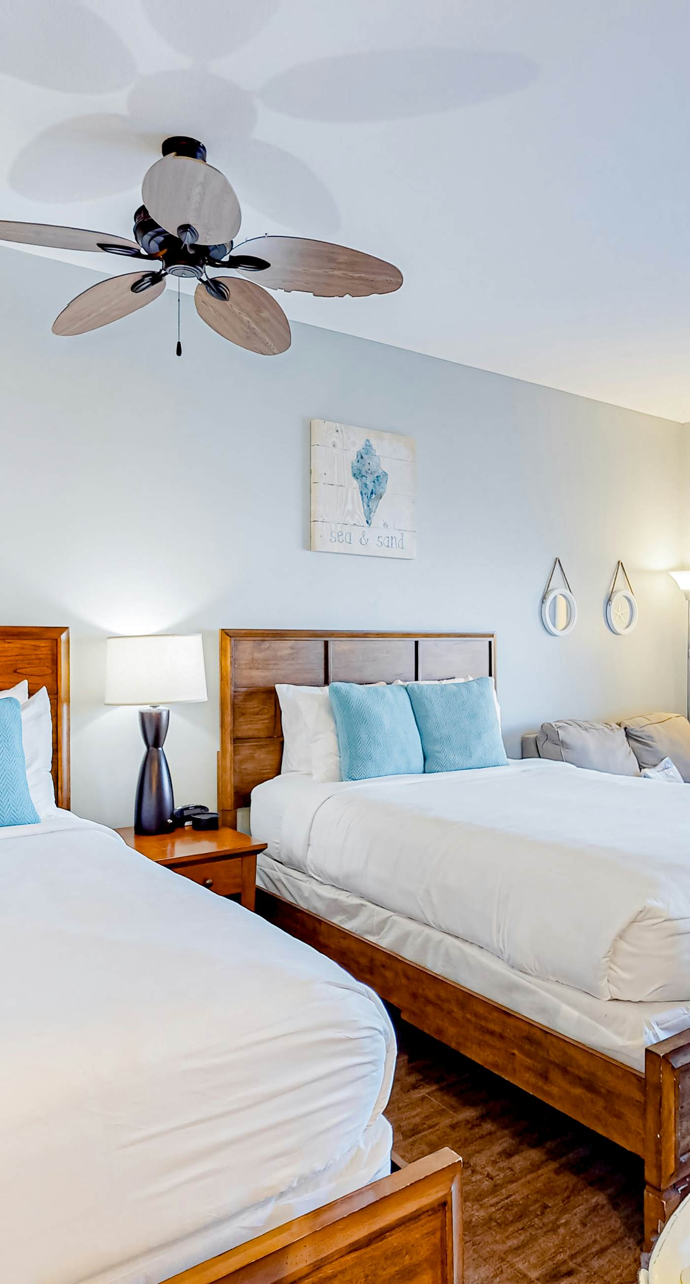 Sun-kissed 9th-floor studio w/gulf views, pools/hot tub - close to beach