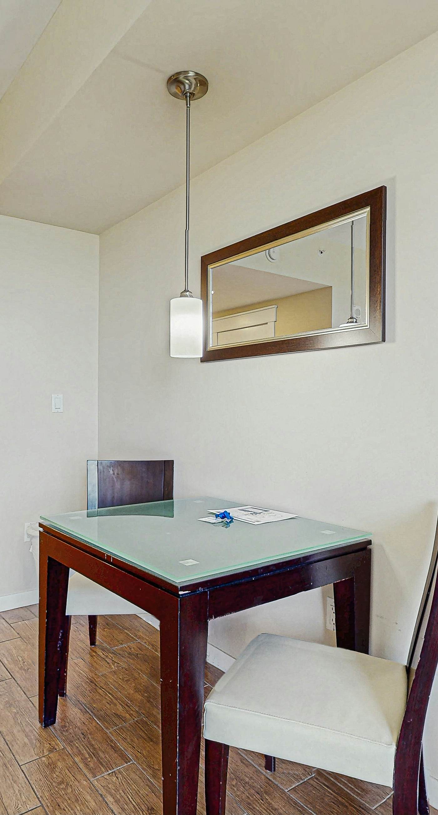 Stylish suite with a shared pool,hot tub and golf course,bay views