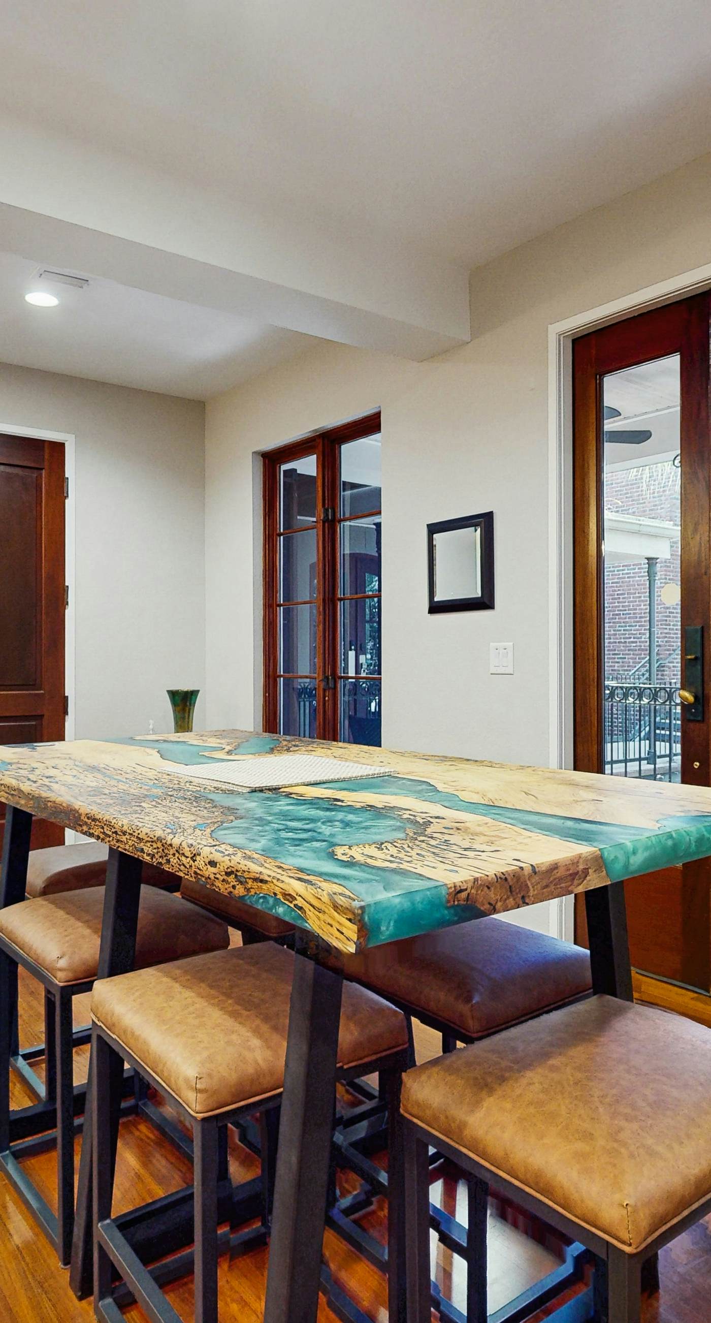 Cozy coastal condo with shared pool and beach access, close to everything