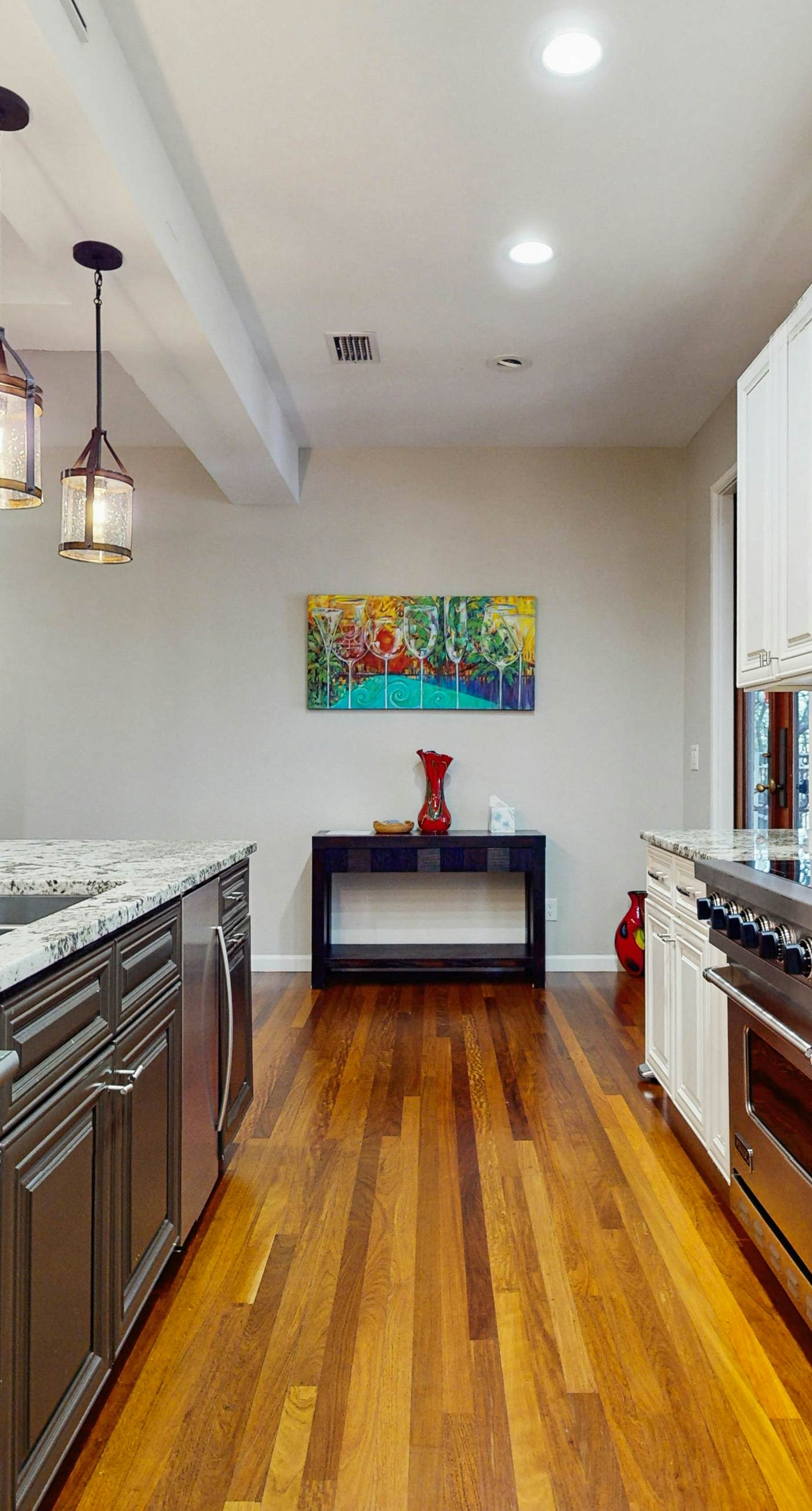 Cozy coastal condo with shared pool and beach access, close to everything