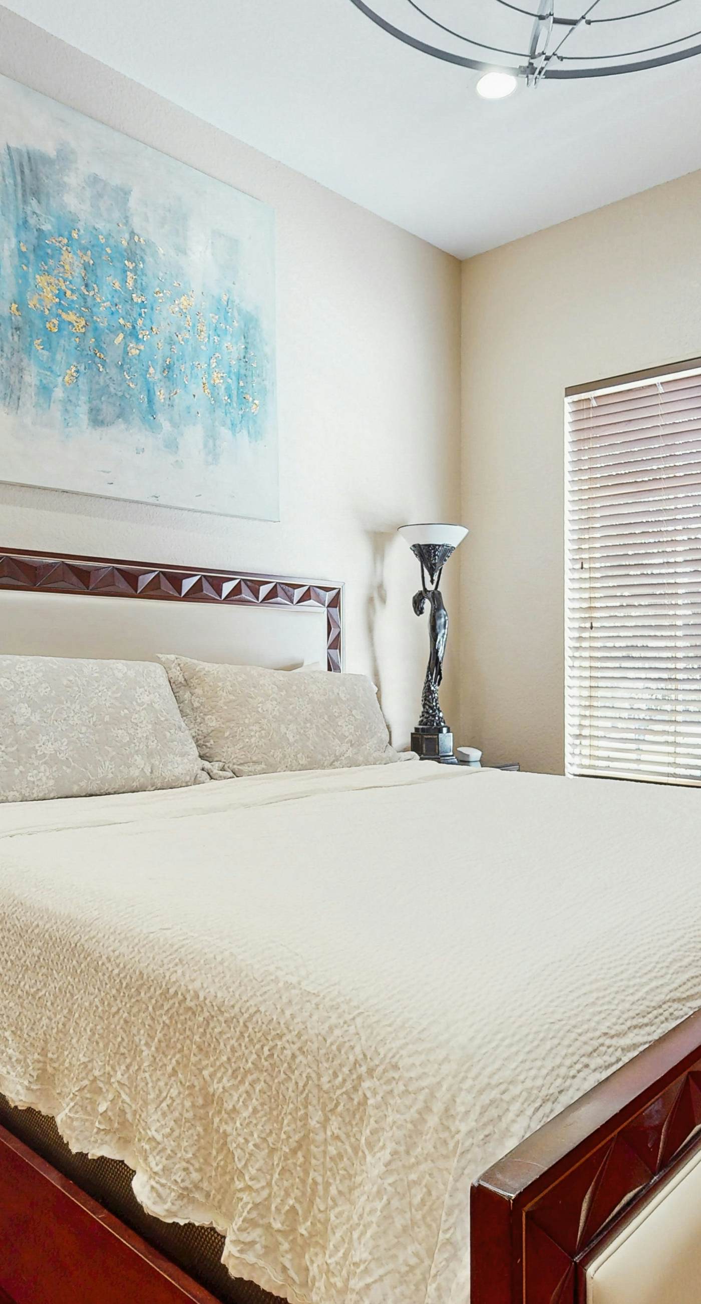 Cozy coastal condo with shared pool and beach access, close to everything