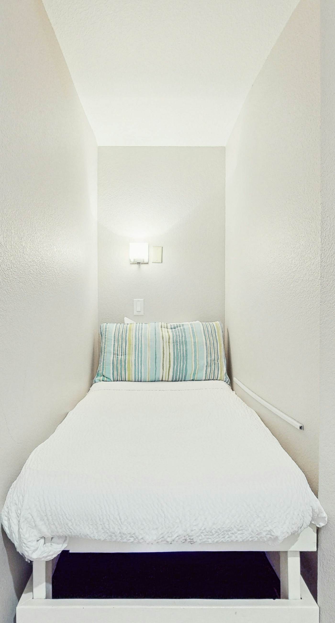 Cozy coastal condo with shared pool and beach access, close to everything