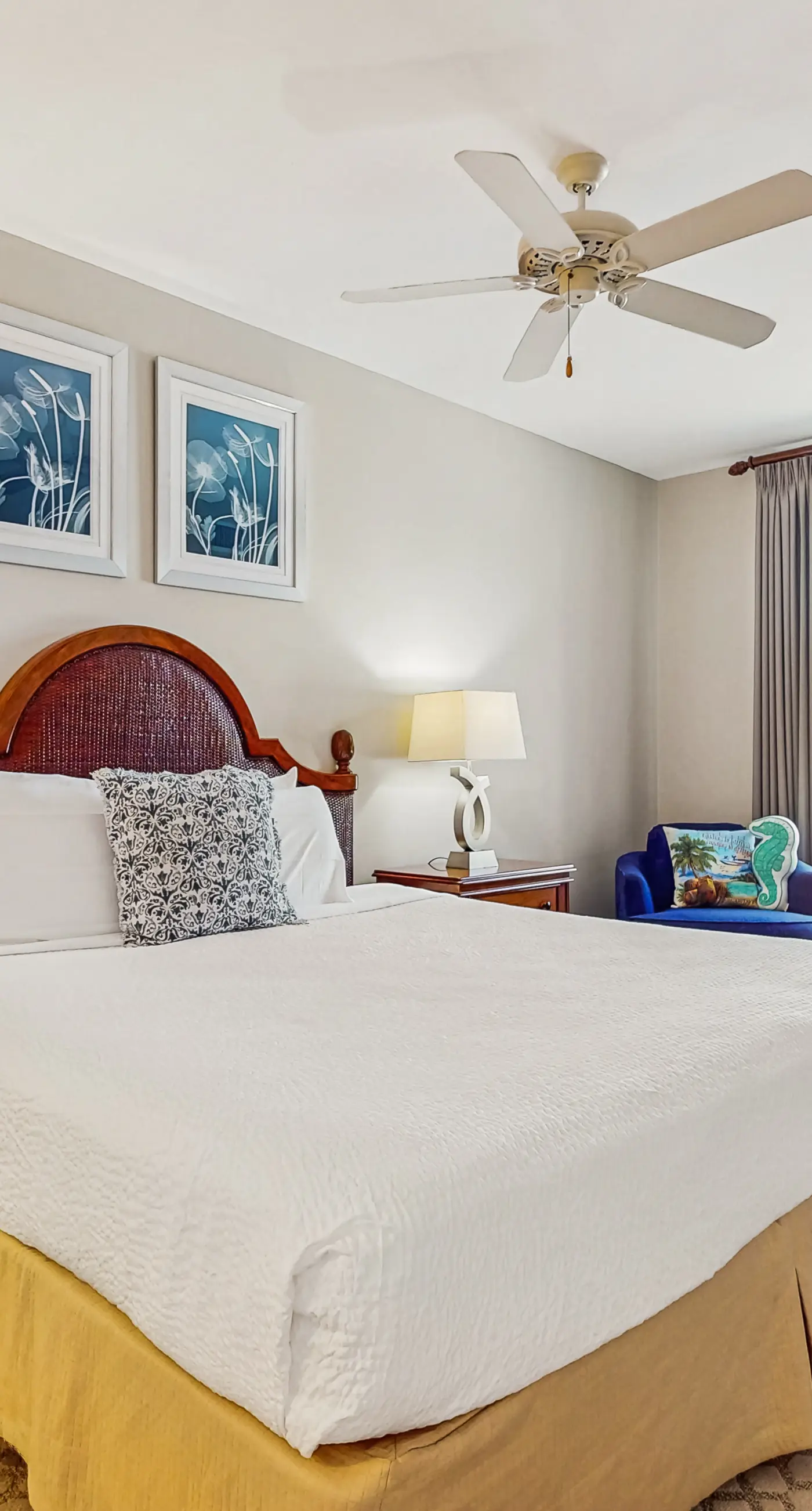 3rd-floor Condo with pools, marina, tennis, large balcony, beach access