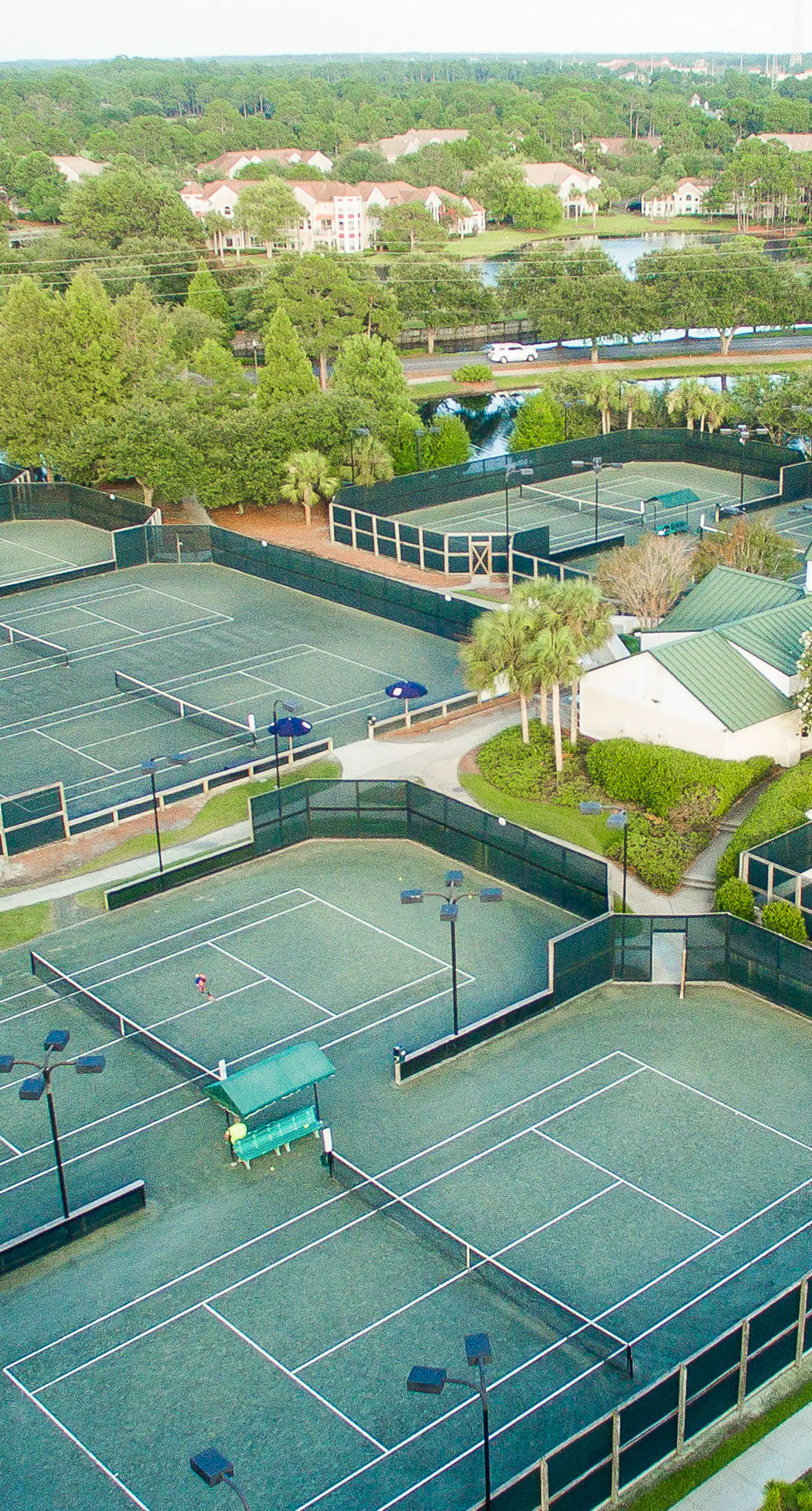 3rd-floor Condo with pools, marina, tennis, large balcony, beach access