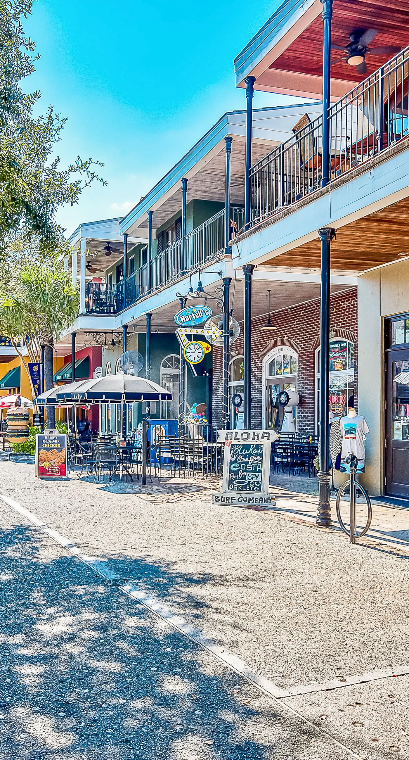 3rd-floor Condo with pools, marina, tennis, large balcony, beach access