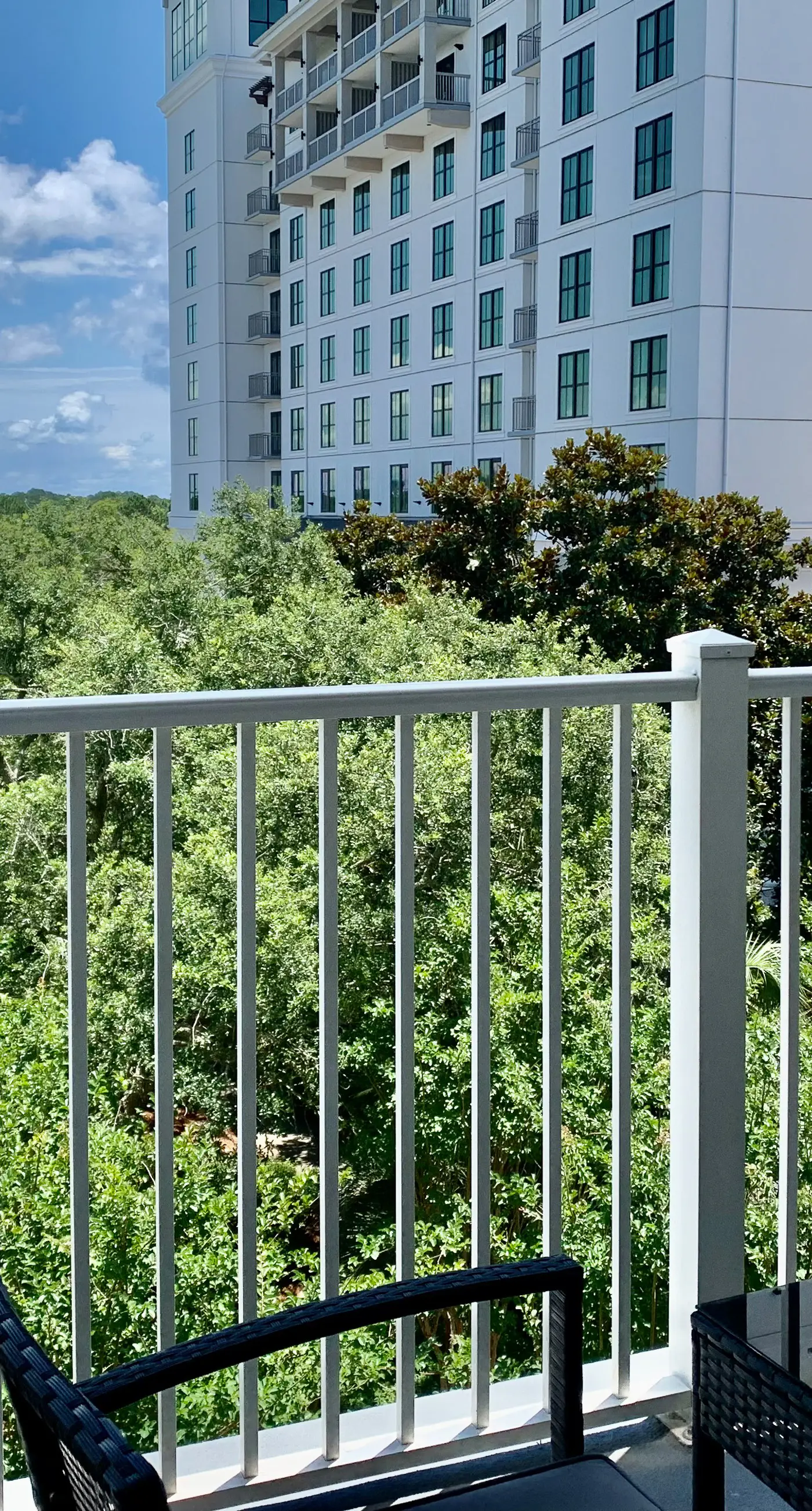 Bright condo with lagoon pool, hot tub, golf, private W/D & central AC