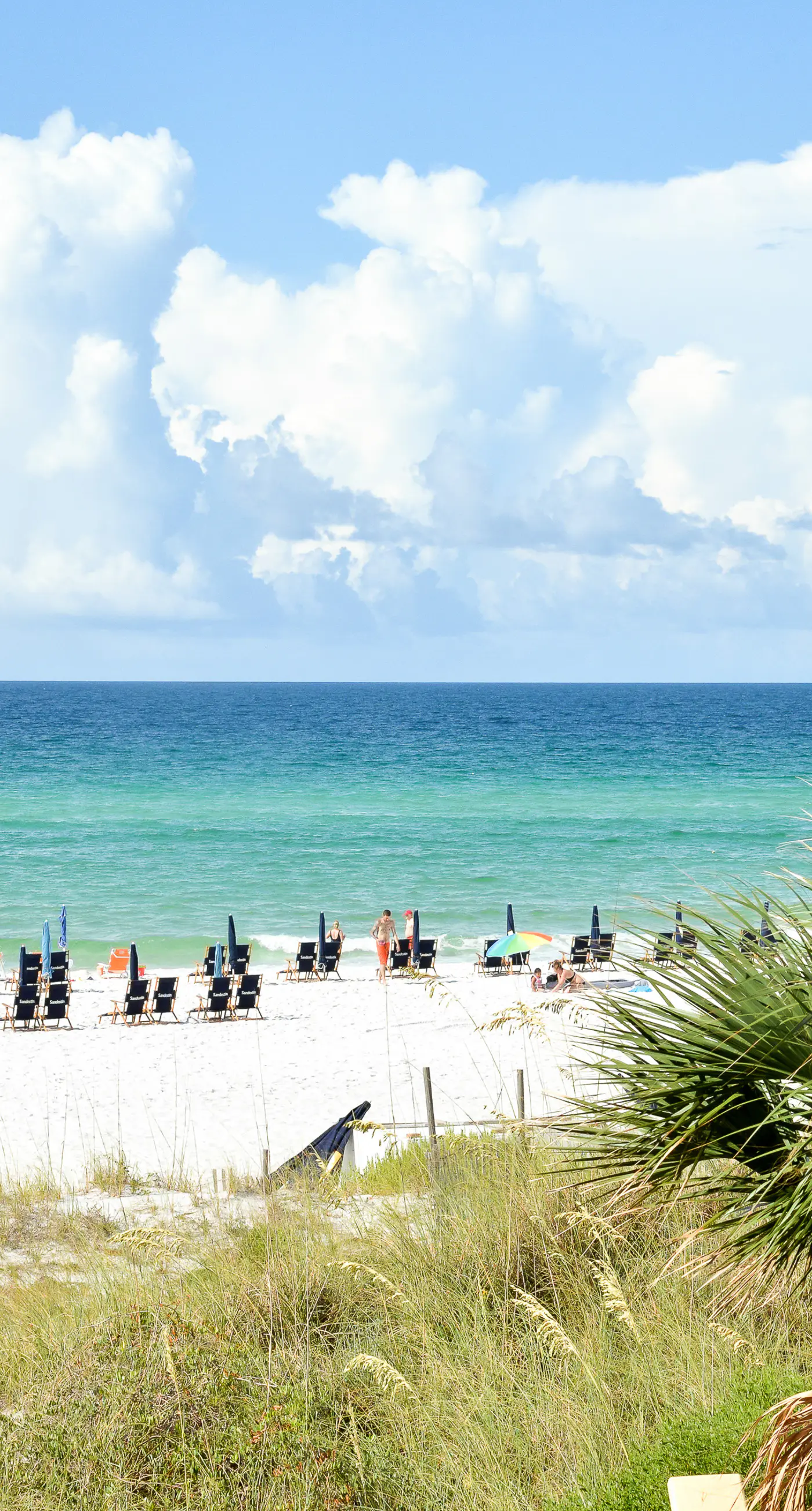 Stylish condo with lagoon pool & beach access - snowbirds welcome