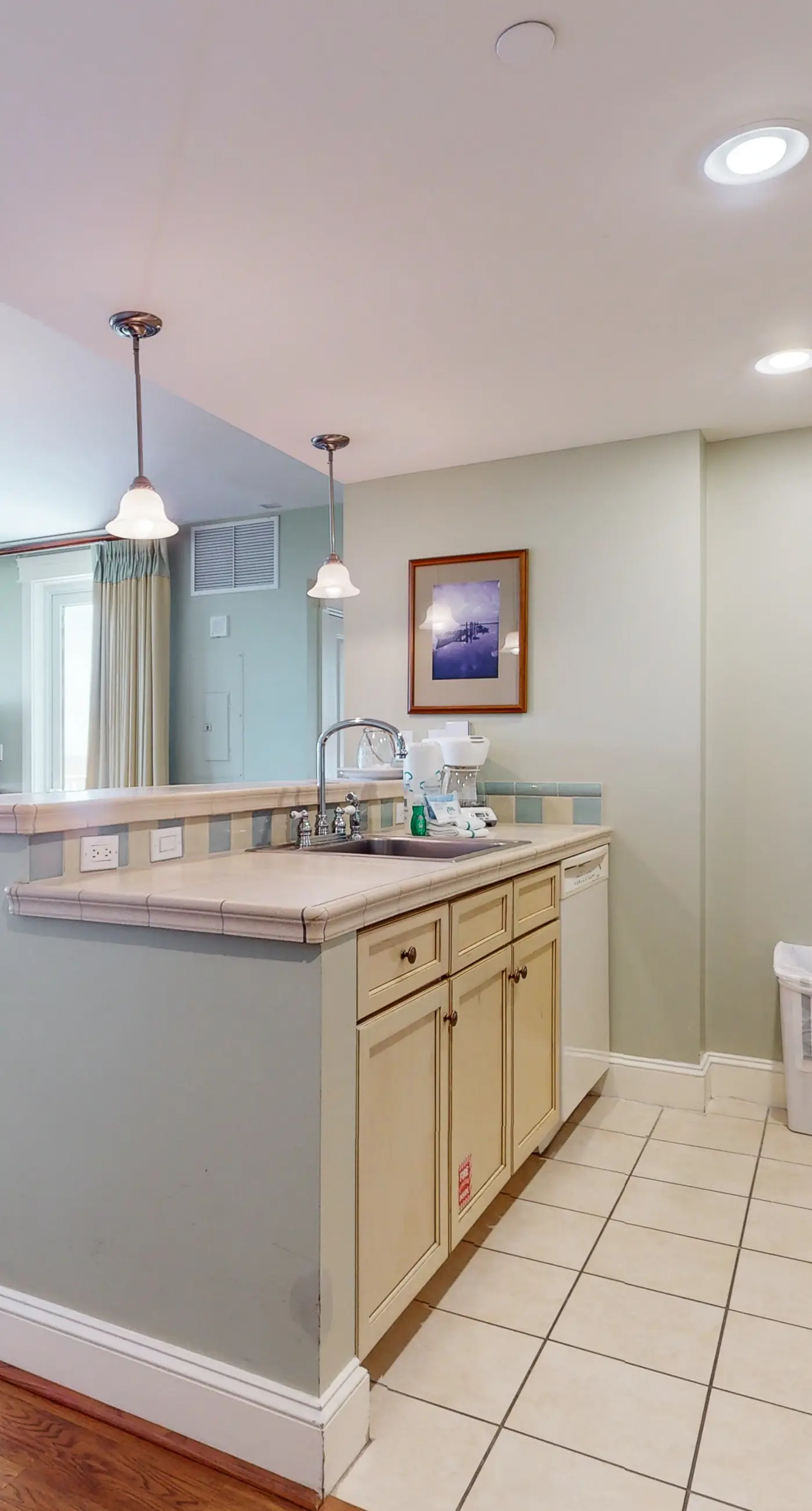 Modern comfort at the Grand with on-site pool, hot tub & fitness center