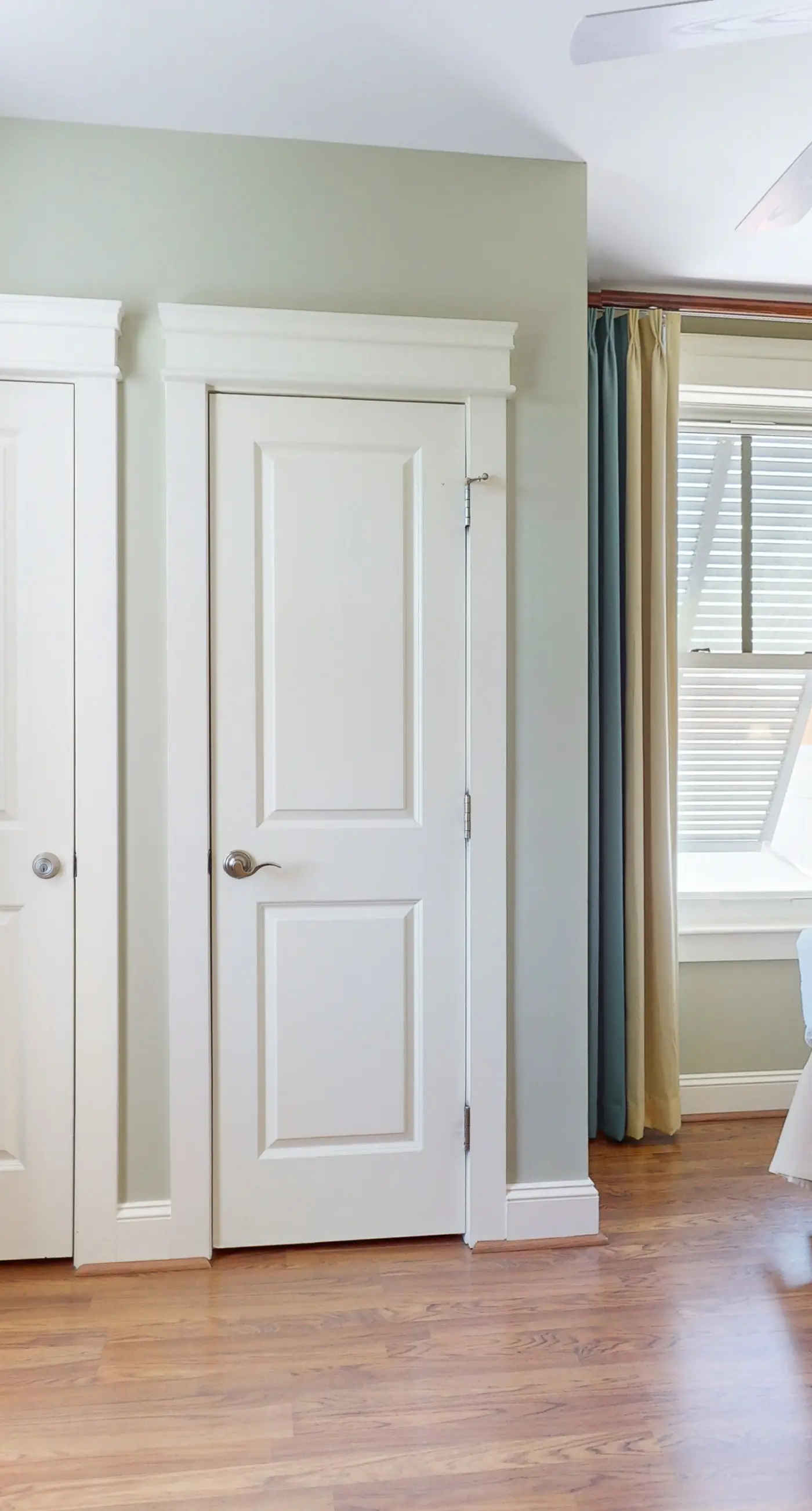 Modern comfort at the Grand with on-site pool, hot tub & fitness center