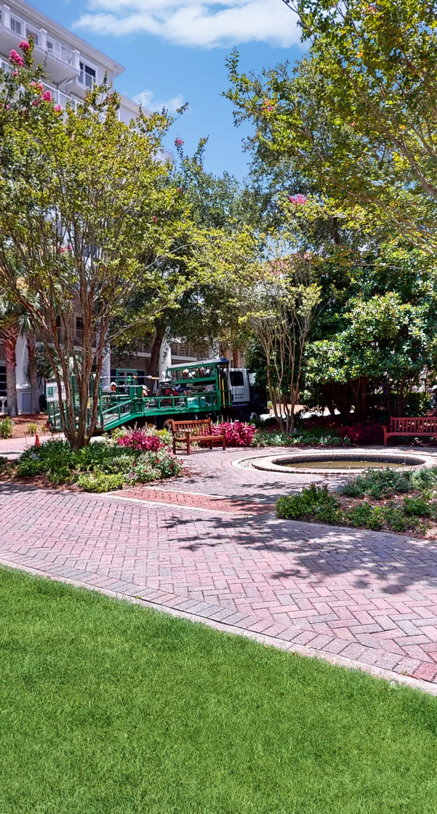 Modern comfort at the Grand with on-site pool, hot tub & fitness center