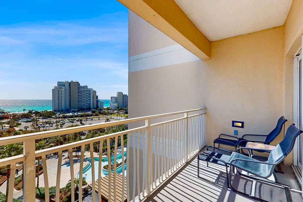 Gorgeous Studio/Suite-combo with shared pool & beach access