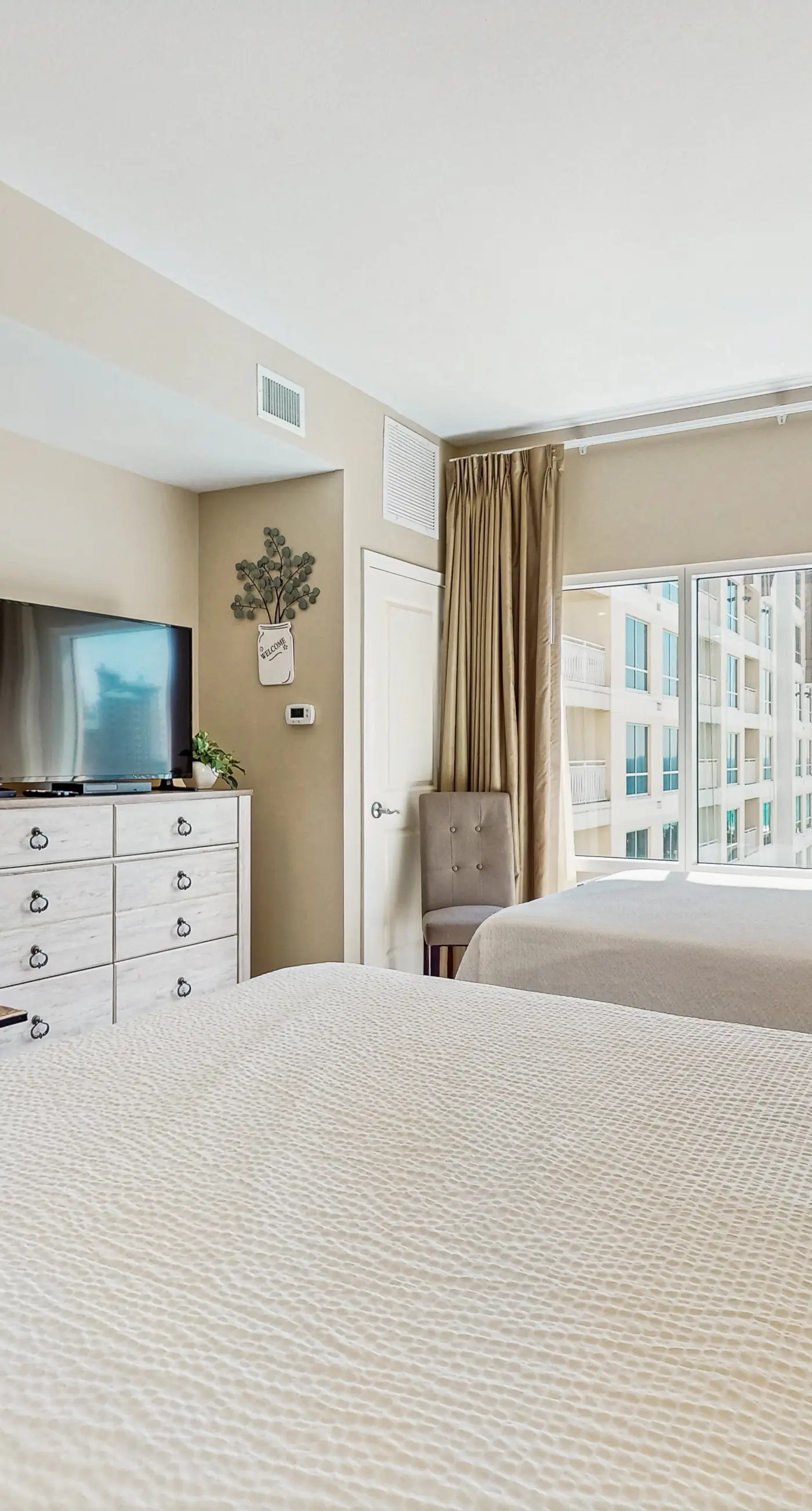 Gorgeous Studio/Suite-combo with shared pool & beach access