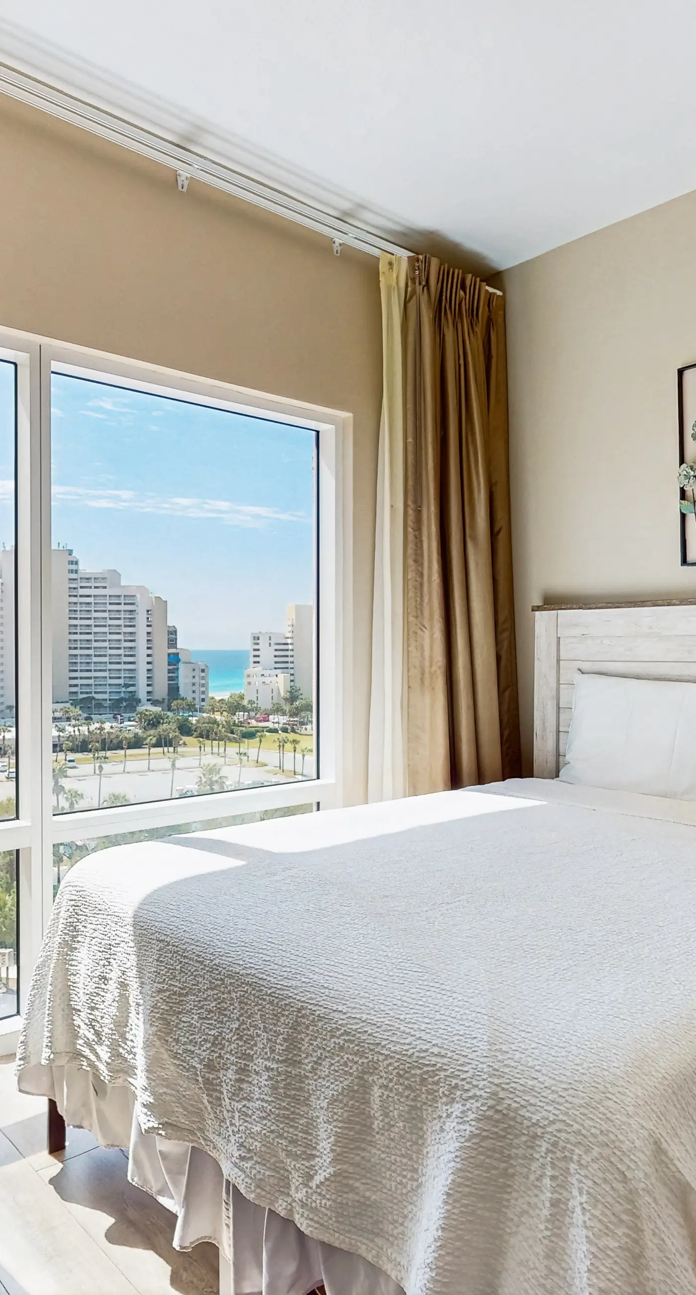 Gorgeous Studio/Suite-combo with shared pool & beach access