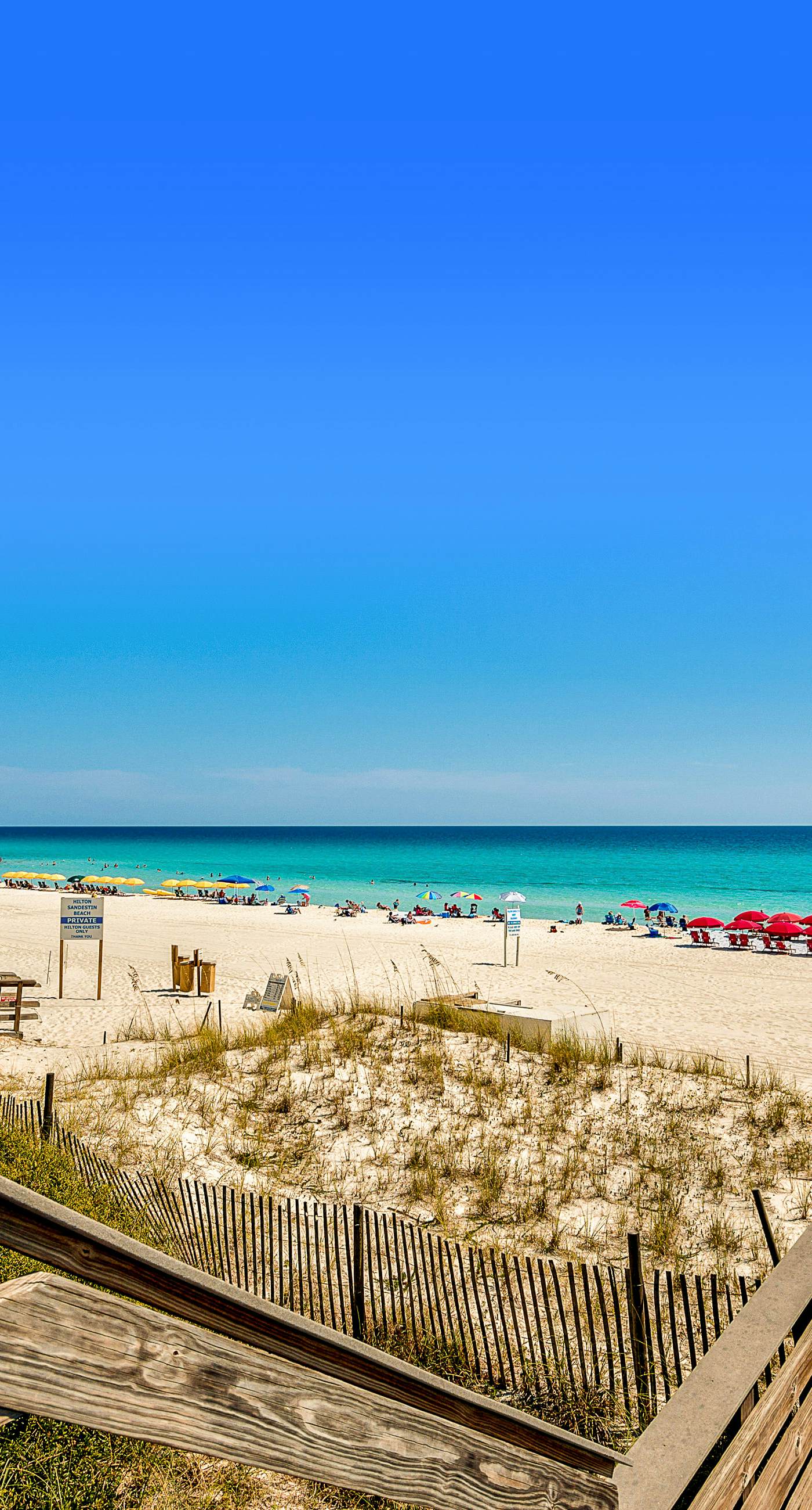 Cozy coastal efficiency w/shared pool, hot tub & easy beach access