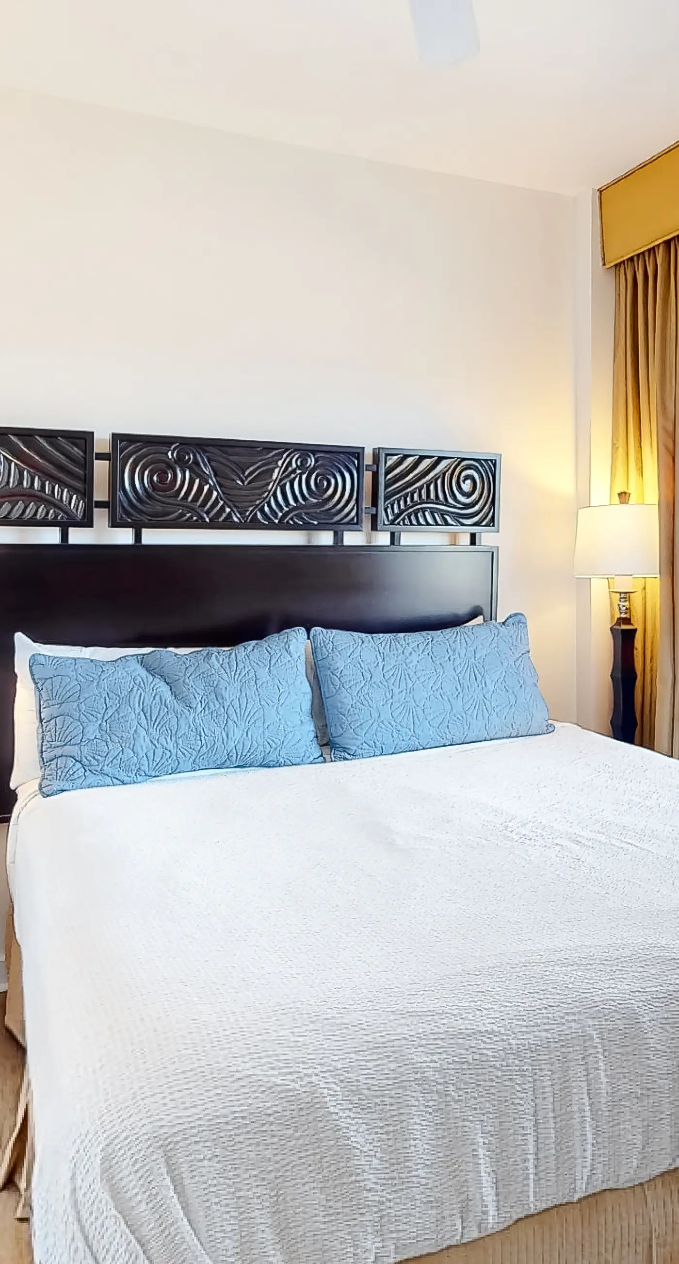 Beach resort bliss with pools, beach access, marina & Gulf views