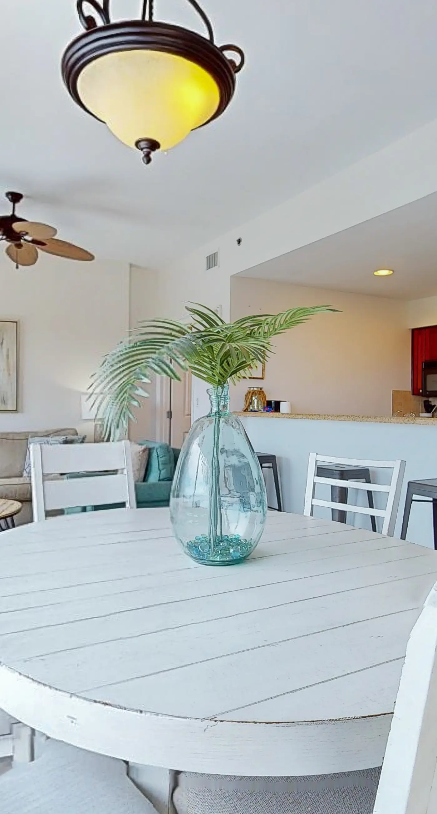 9th-floor condo with lagoon pool, hot tub & large balcony