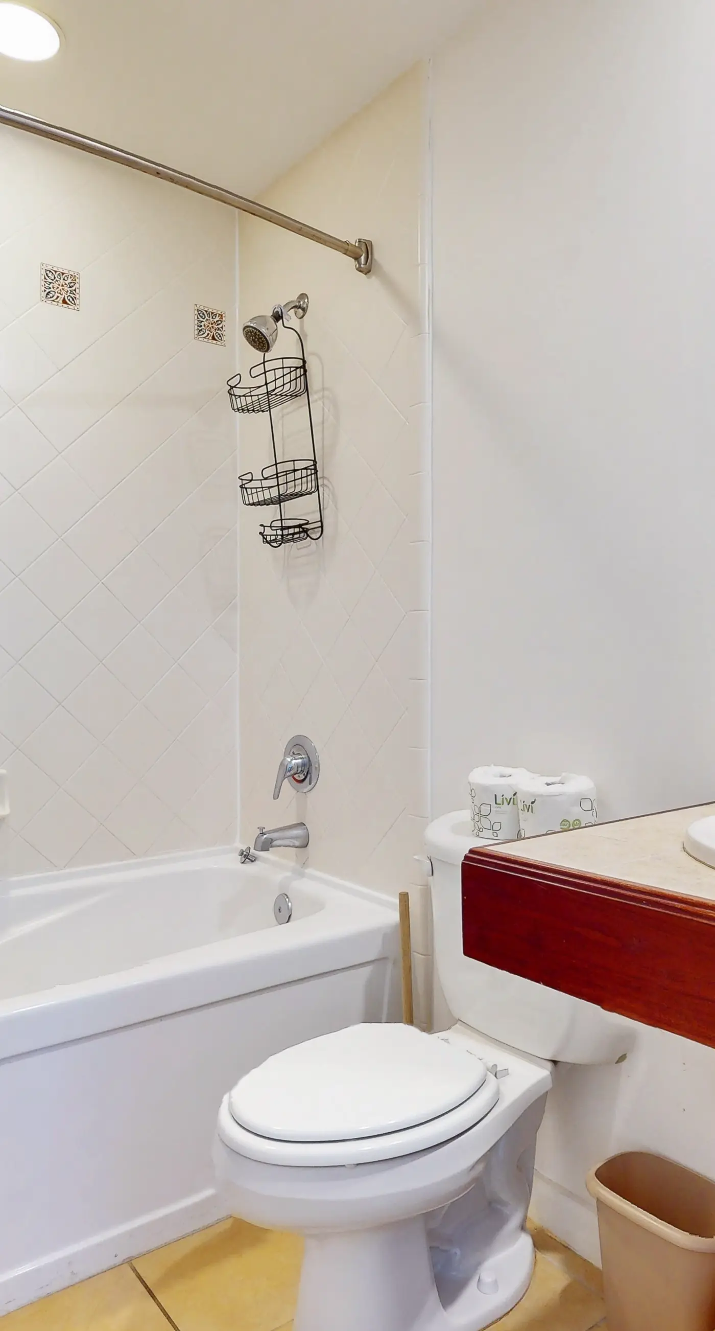 9th-floor condo with lagoon pool, hot tub & large balcony