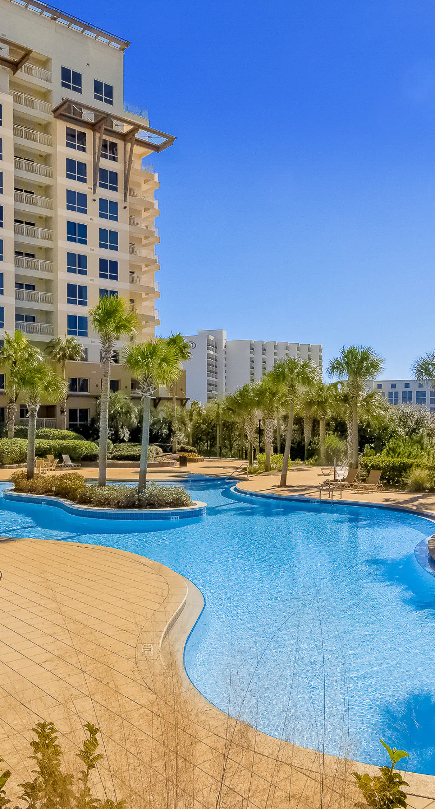 9th-floor condo with lagoon pool, hot tub & large balcony