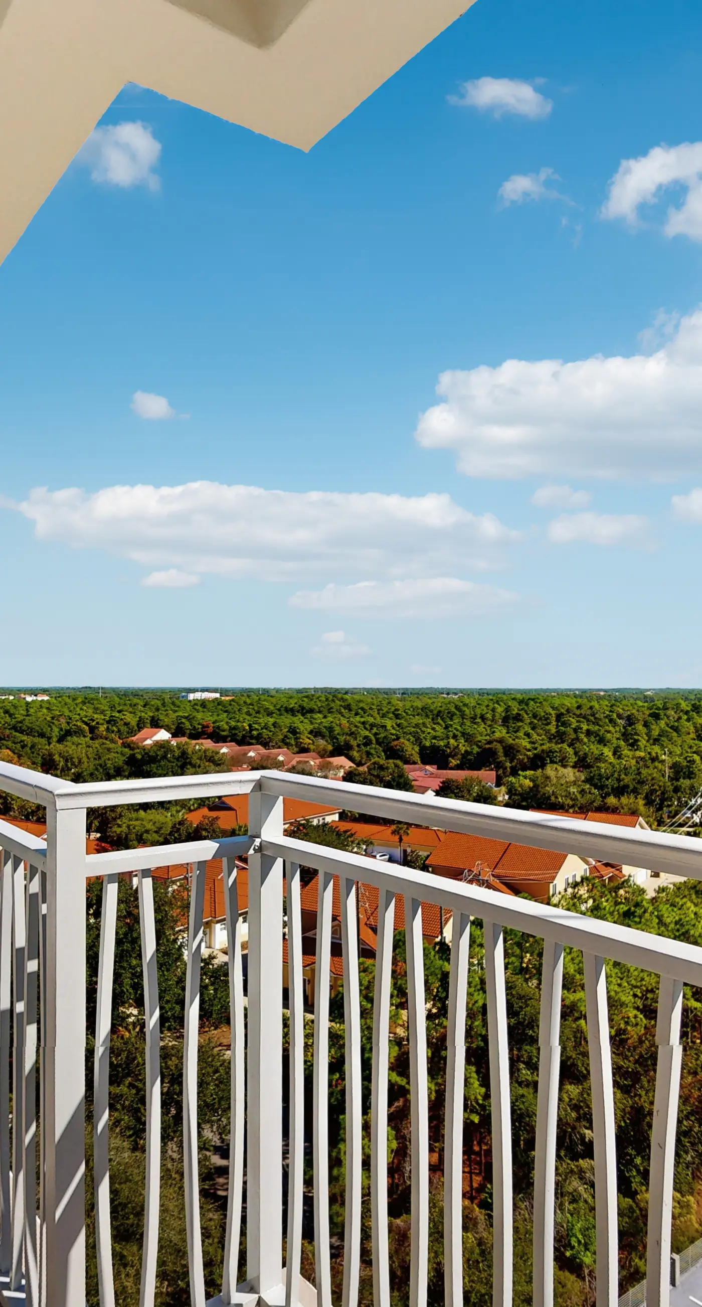 Luau getaway with pools, hot tub, beach access, & private balcony