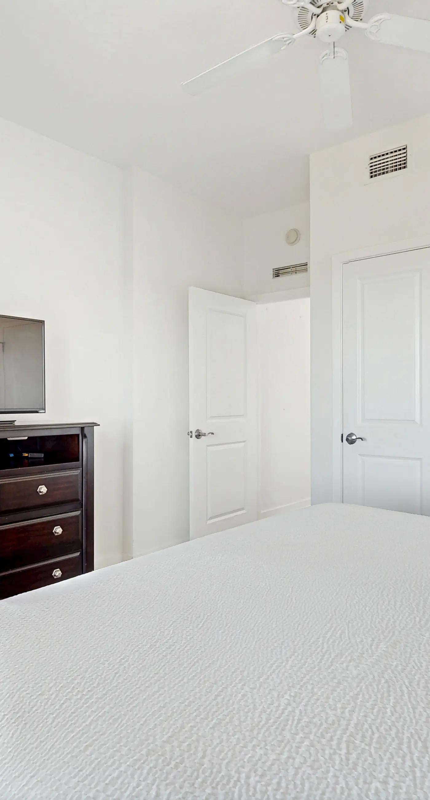 Luau getaway with pools, hot tub, beach access, & private balcony