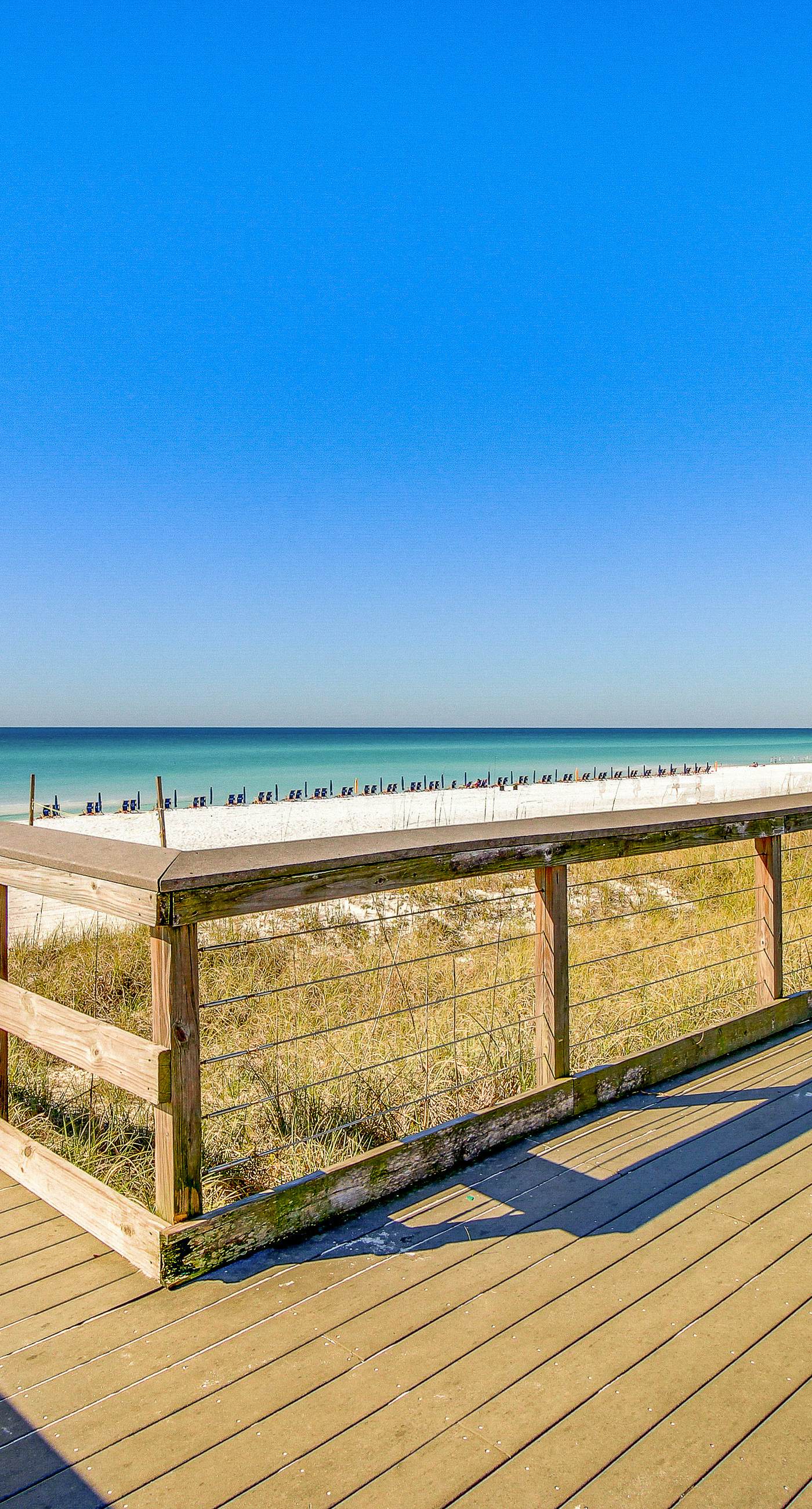 9th-floor studio with heated pool & beach access