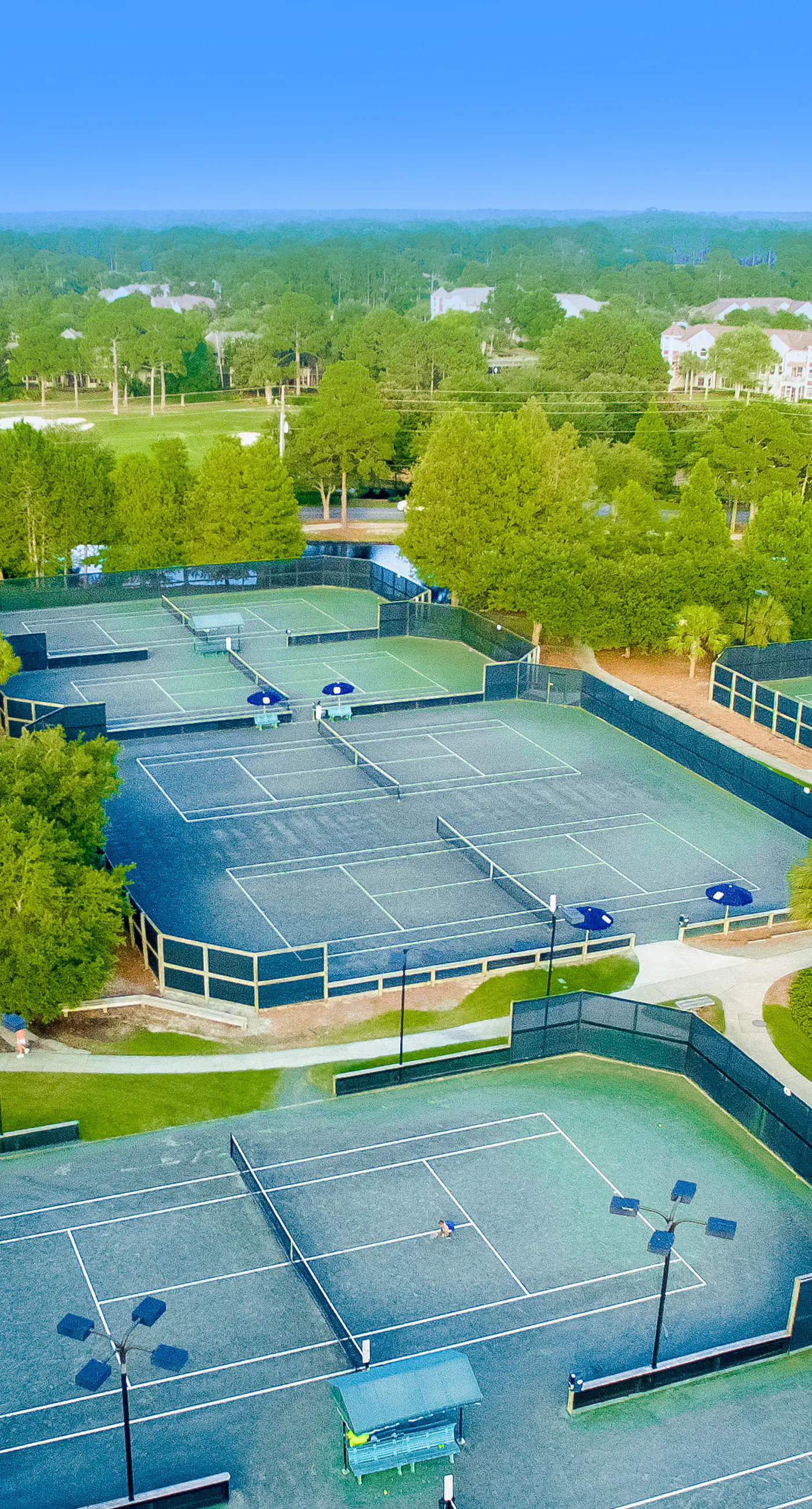 Gulf-view condo w/ corner balcony, shared pool, hot tub & easy beach access