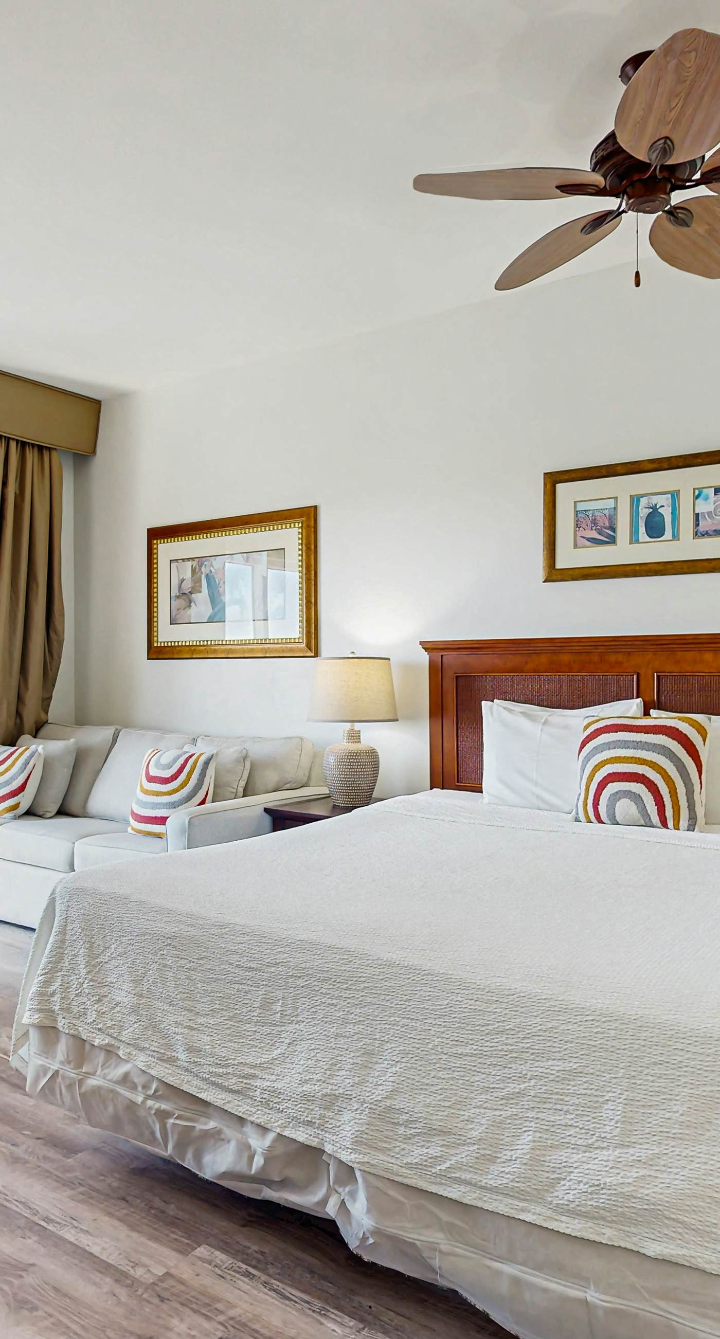 Cozy coastal efficiency with shared pool, hot tub & easy beach access